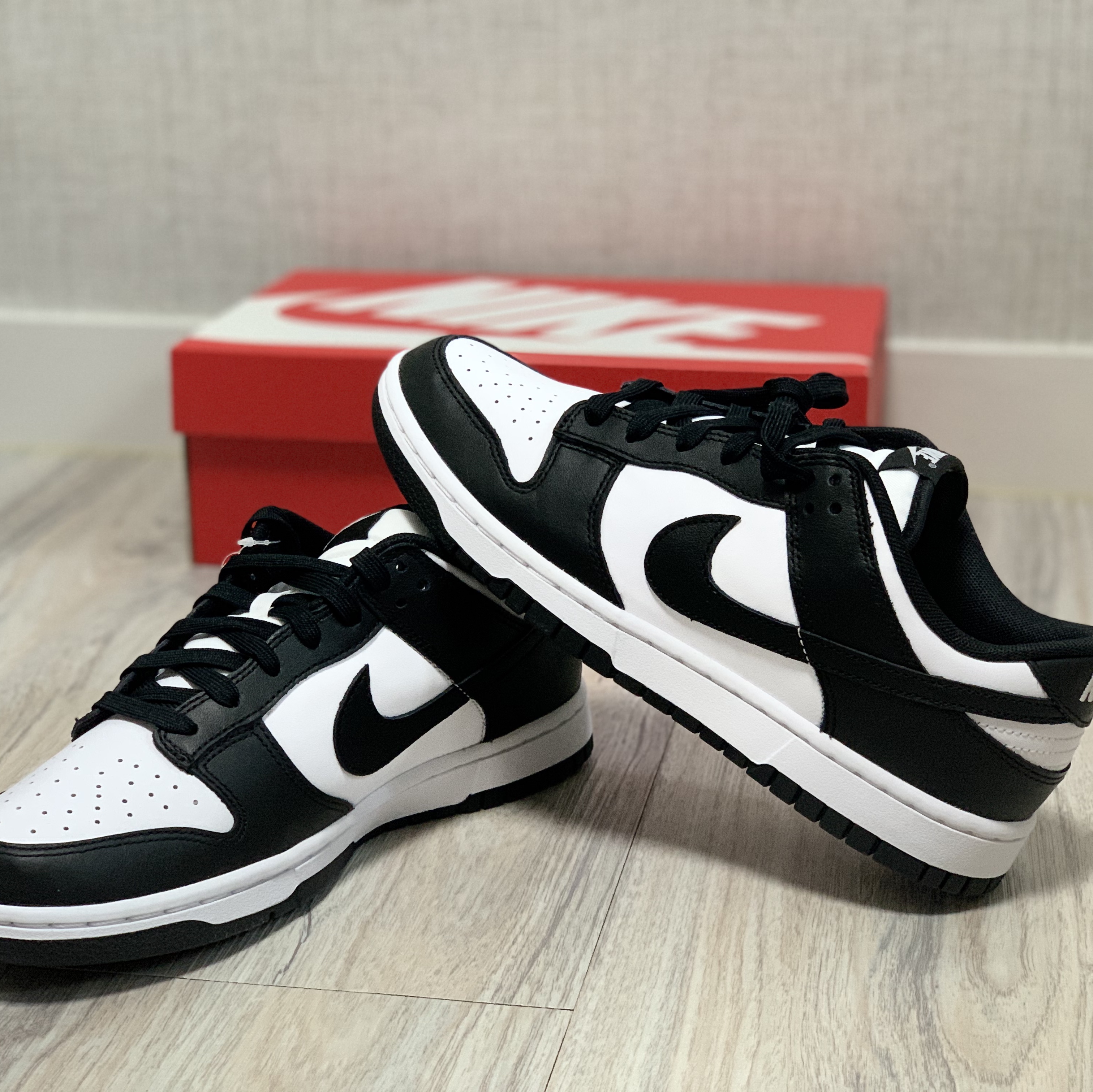 Nike Dunk Low Retro Black 착용 스타일 - 2