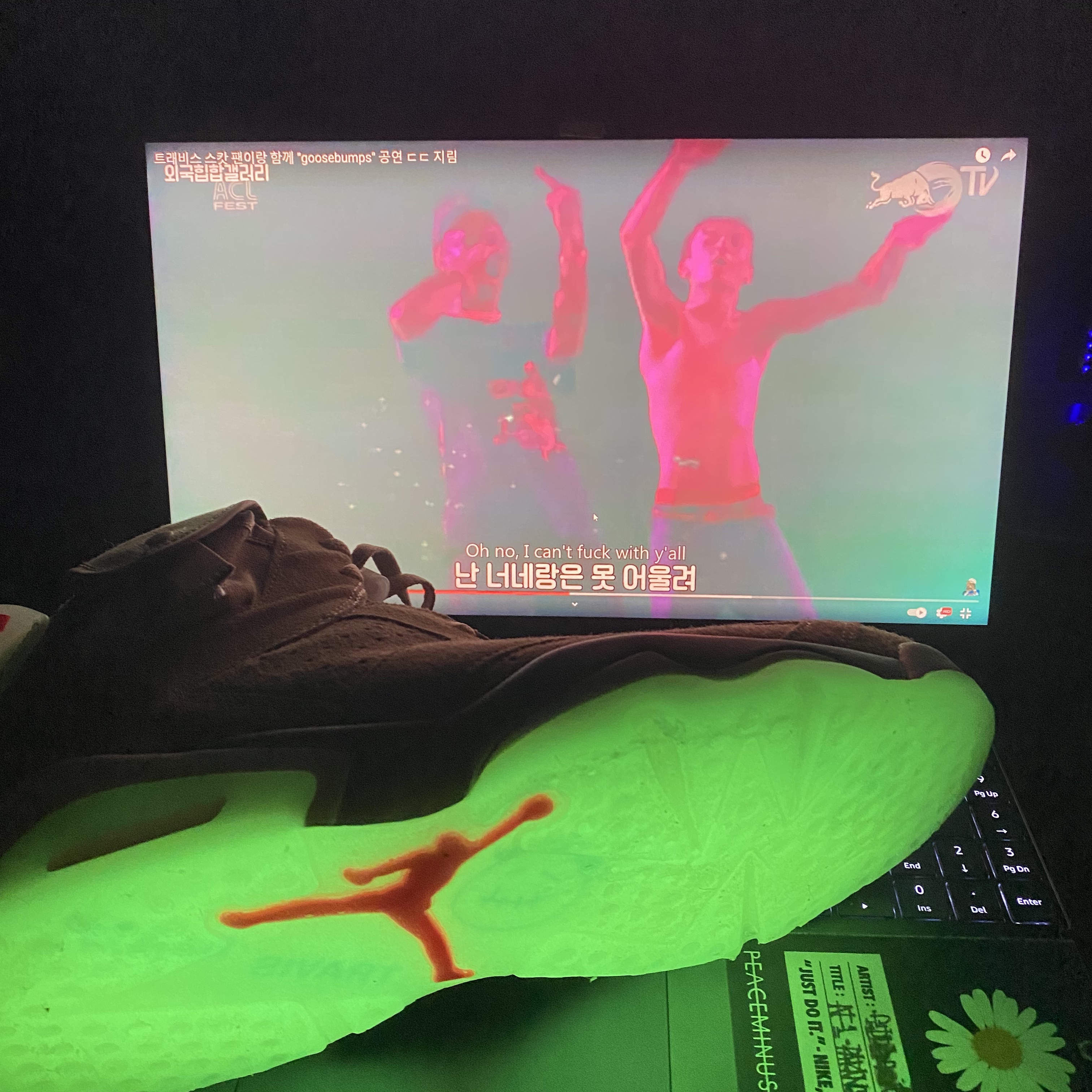 Jordan 6 x Travis Scott Retro SP British Khaki 착용 스타일 - 4