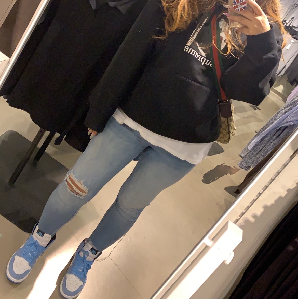 Supreme Pearl Hooded Sweatshirt Black - 20FW, Jordan 1 Retro High OG University Blue 착용 스타일