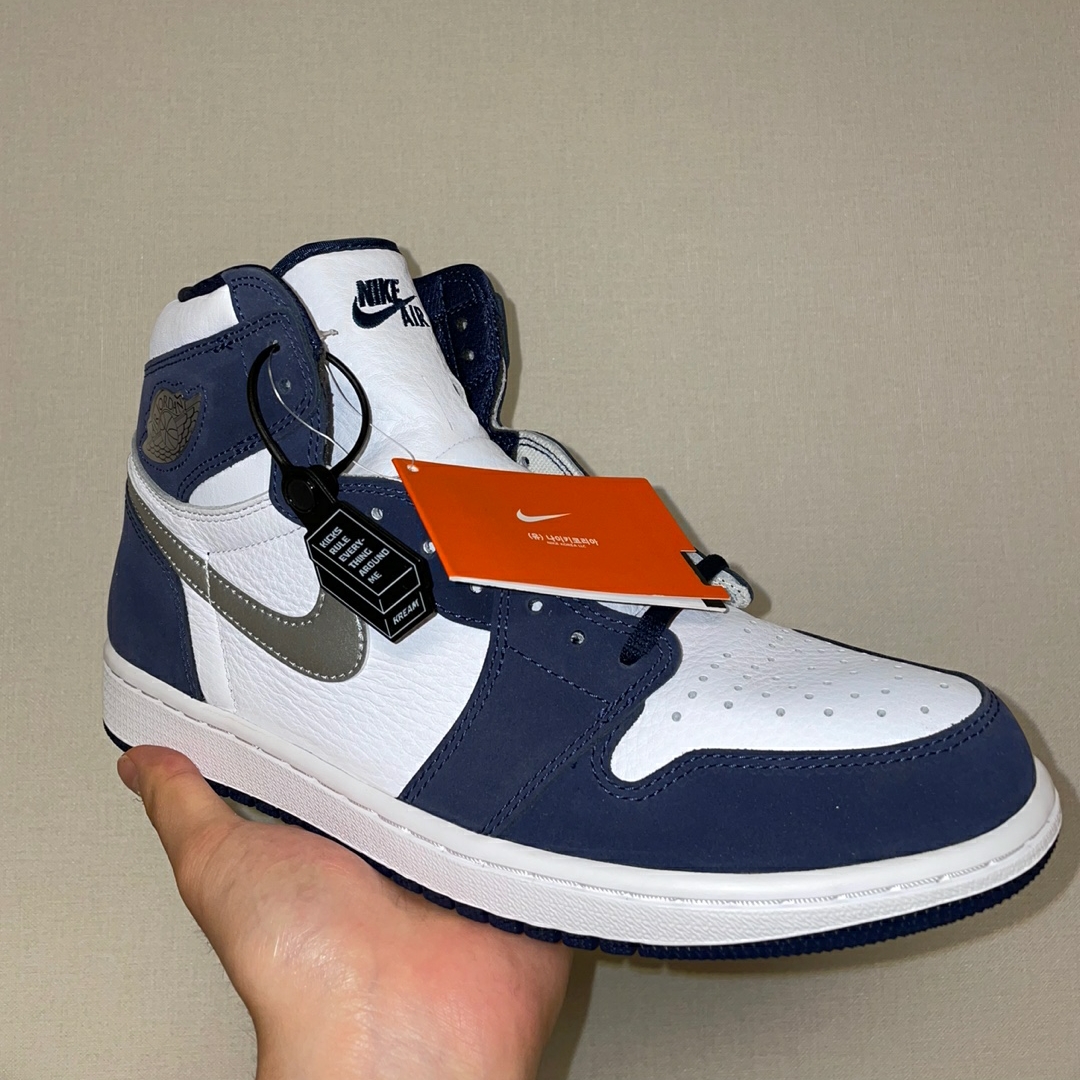 Jordan 1 Retro High OG CO.JP Midnight Navy 착용 스타일 - 2