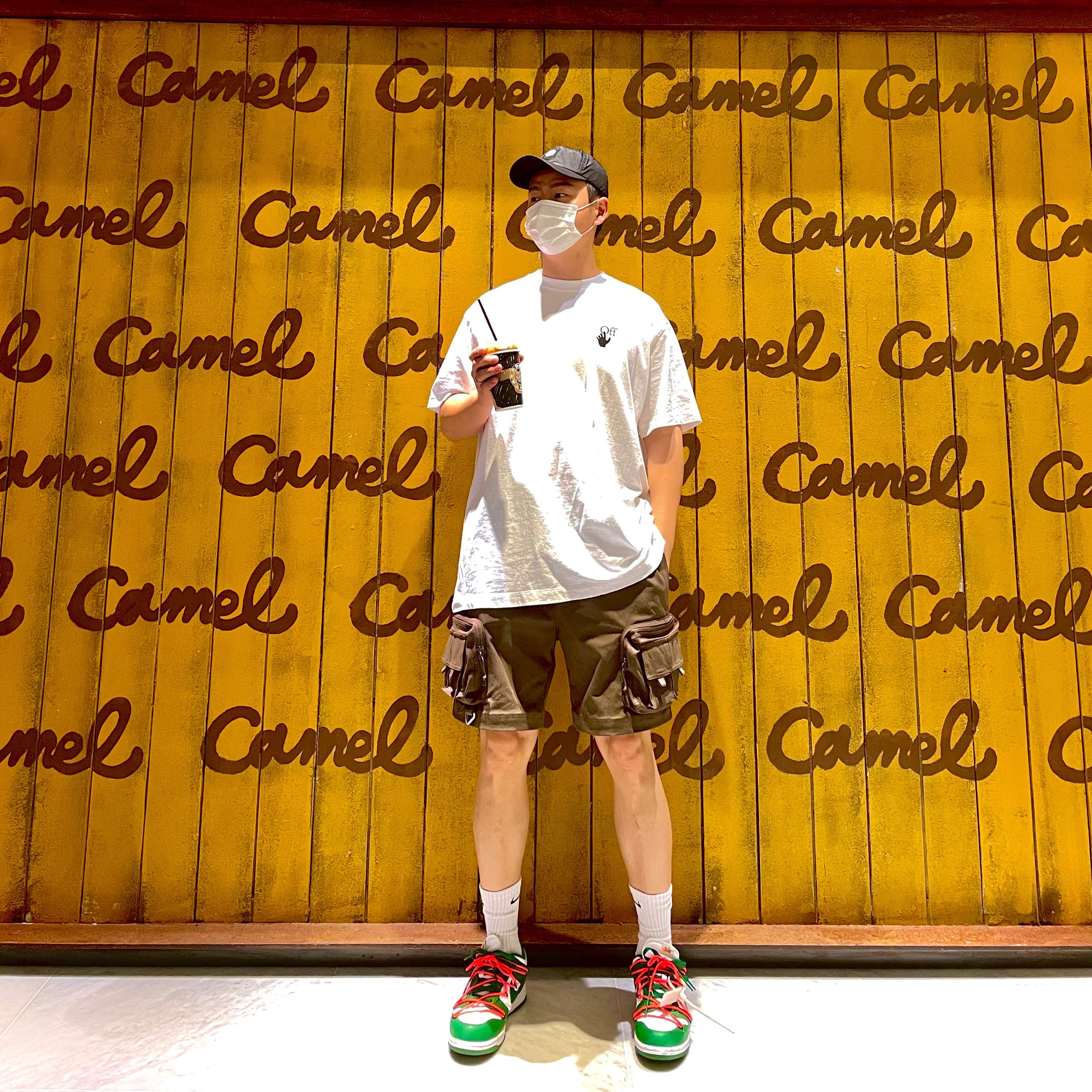 Nike x Off-White Dunk Low Pine Green, Nike ACG Cargo Shorts Ironstone - Asia 착용 스타일