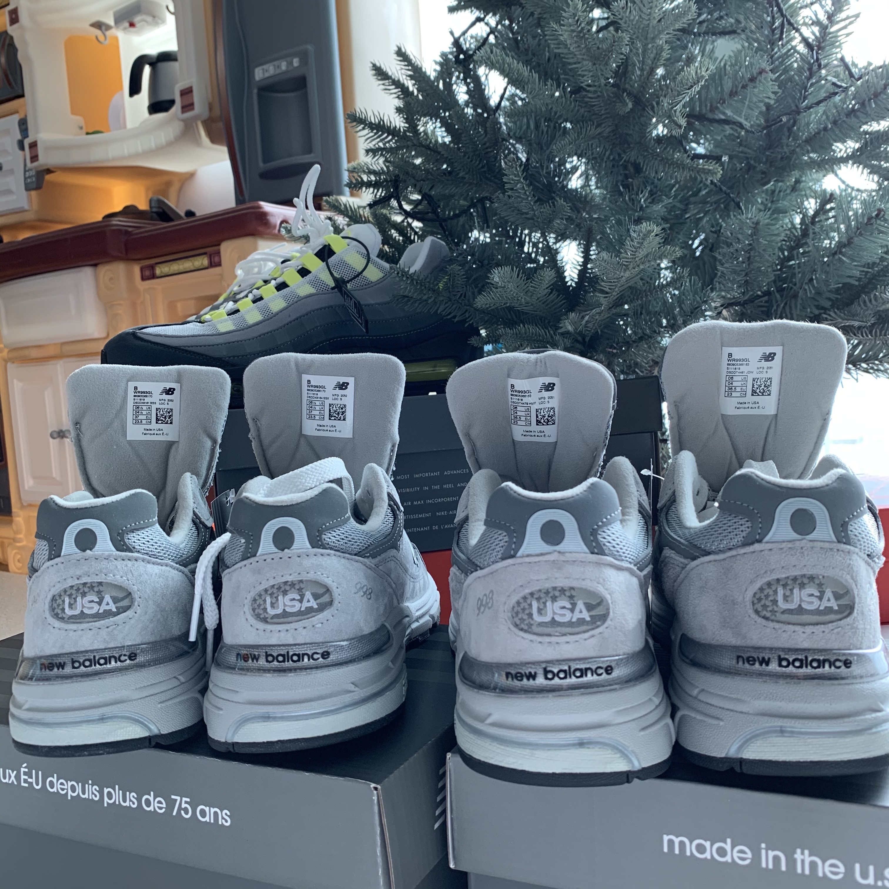 (W) New Balance 993 Made in USA Grey - B Standard, New Balance 993 Made in USA Grey - D Standard 착용 스타일 - 4