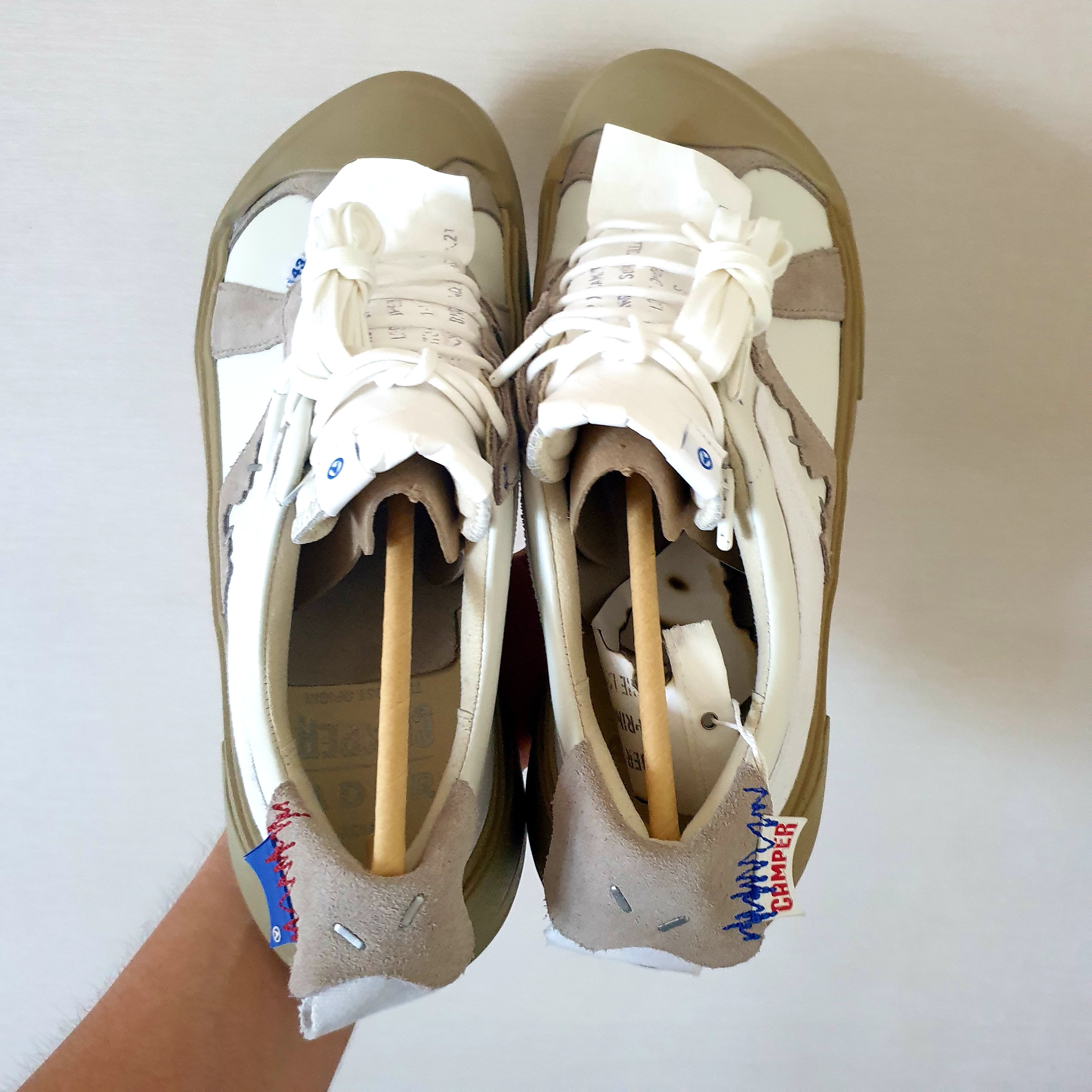 Camper x Ader Error Proto-240-S Cinder German Shoes, (W) Camper x Ader Error Proto-240-S Cinder German Shoes 착용 스타일 - 1