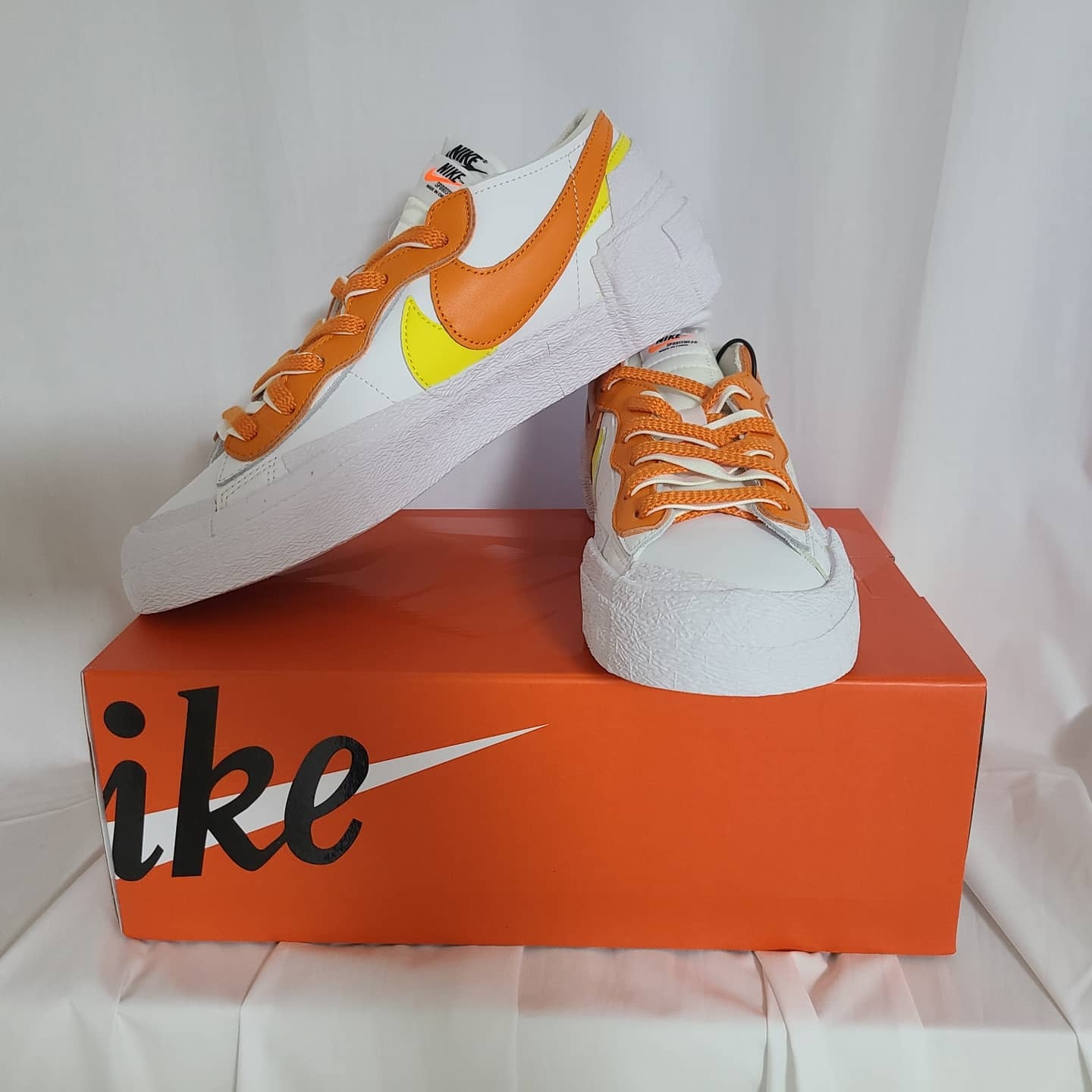 Nike x Sacai Blazer Low Magma Orange 착용 스타일 - 1
