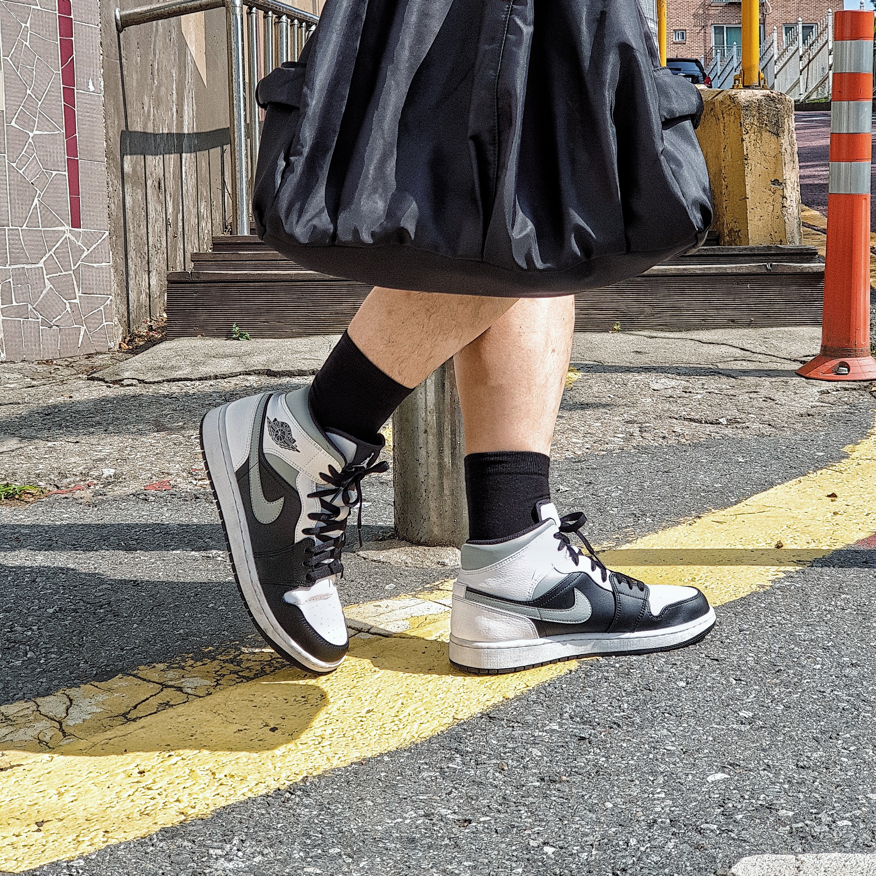 Jordan 1 Mid White Shadow 착용 스타일 - 2