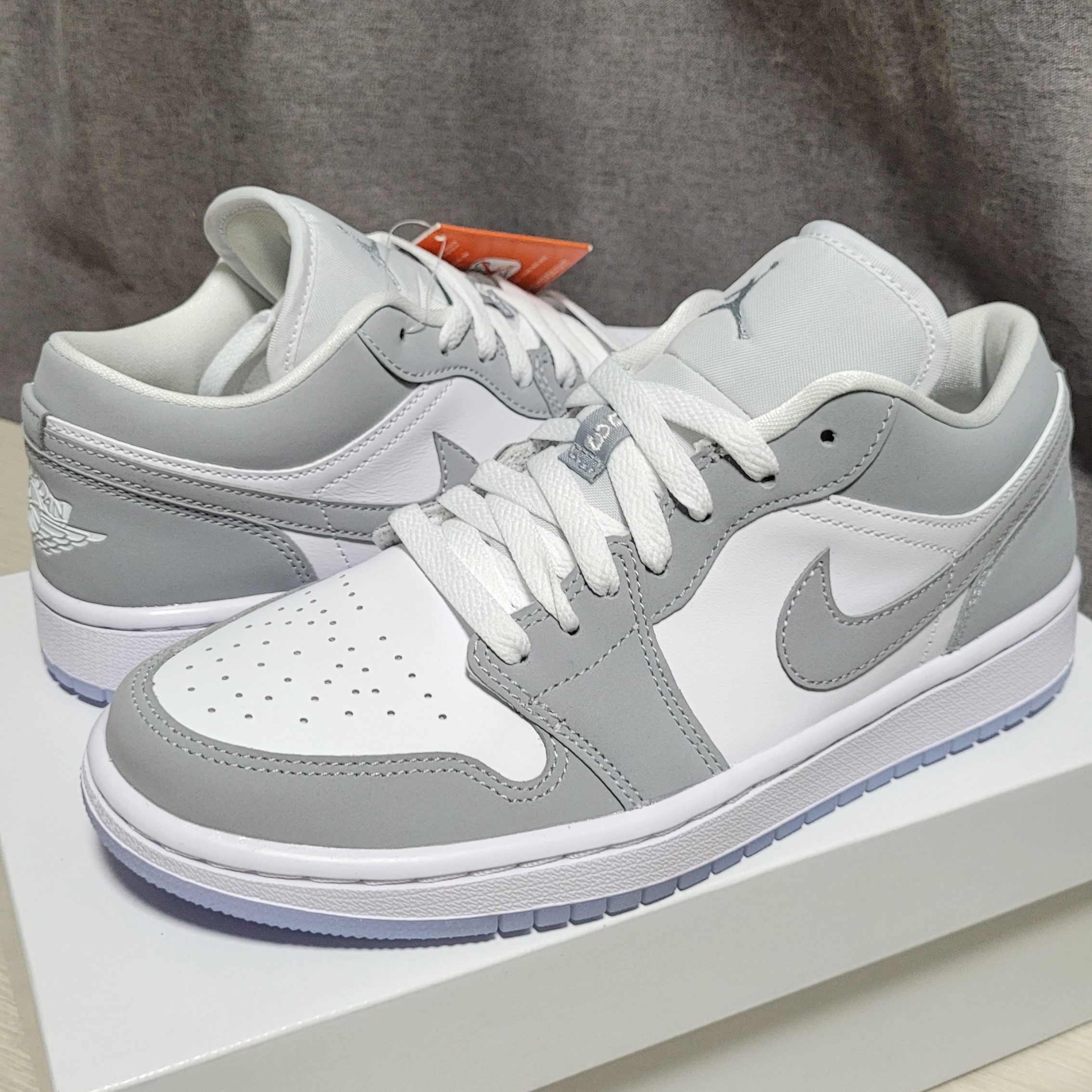 (W) Jordan 1 Low White Wolf Grey 착용 스타일