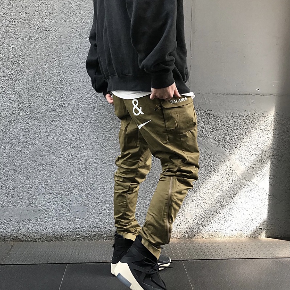 Nike x Undercover NRG TC Pants Black - Asia, Nike x Fear of God Air Fear of God 1 Triple Black 착용 스타일 - 4