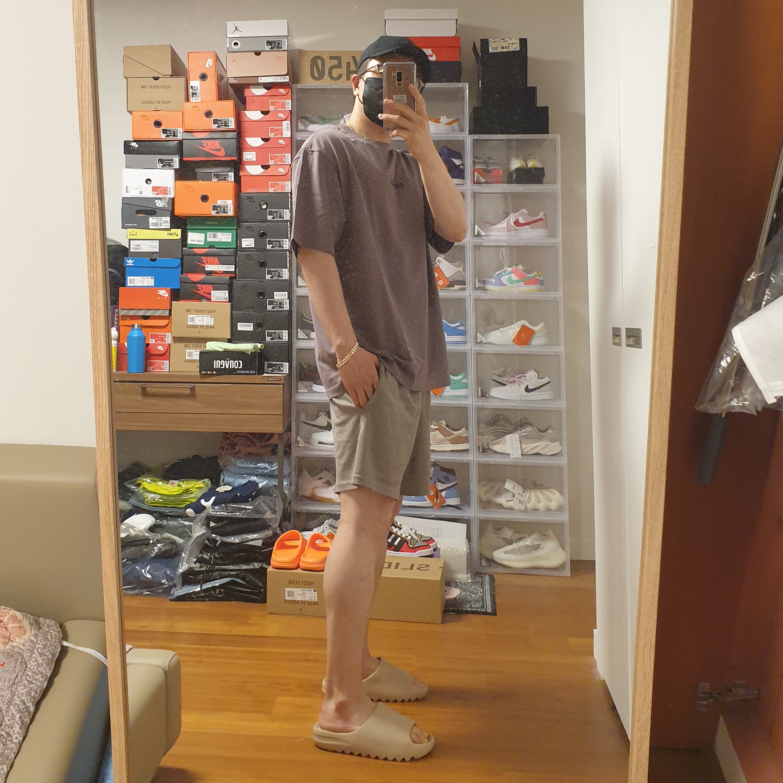 Adidas Yeezy Slide Pure, Jordan x A Ma Maniere T-Shirt Violet Ore - US/EU 착용 스타일 - 3
