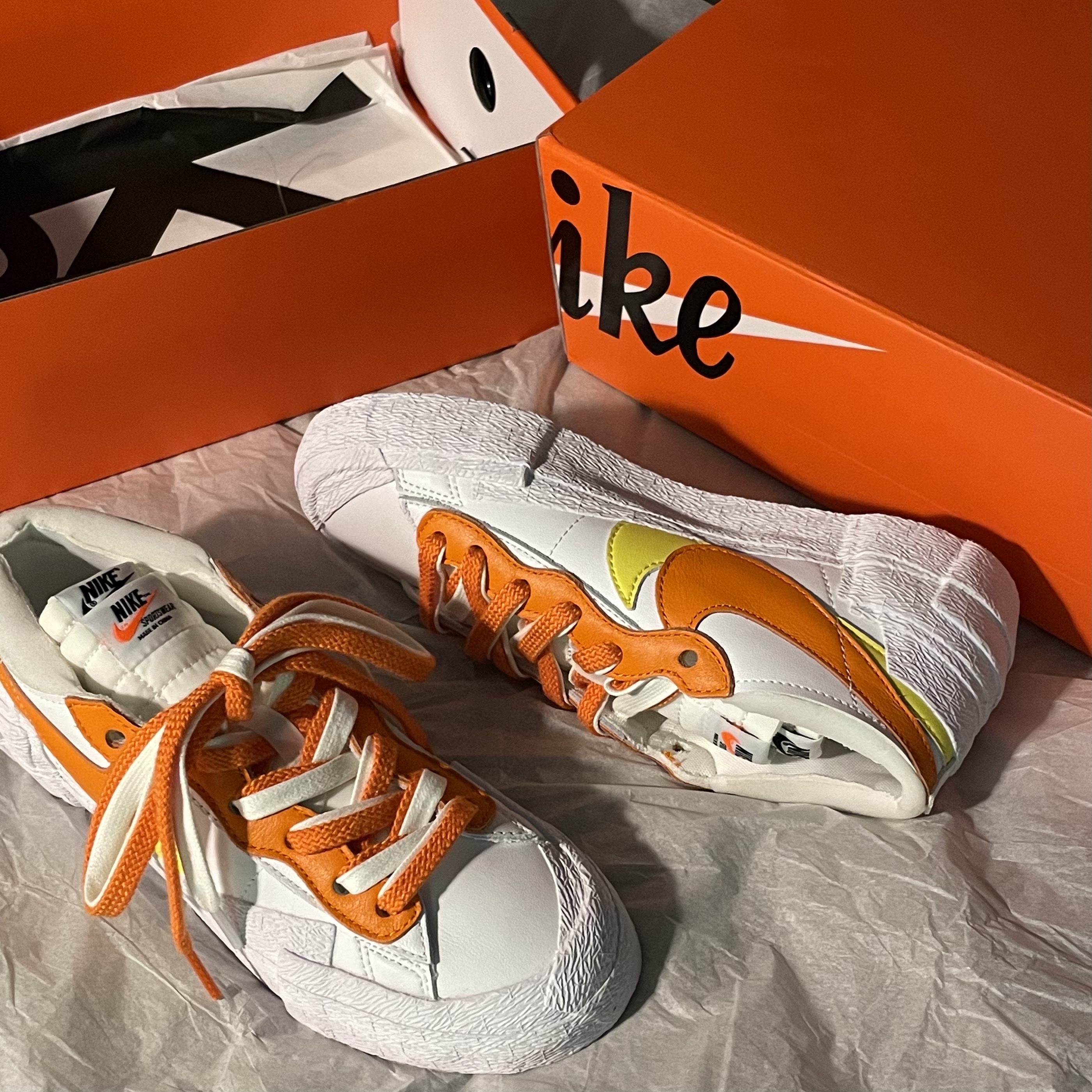 Nike x Sacai Blazer Low Magma Orange 착용 스타일