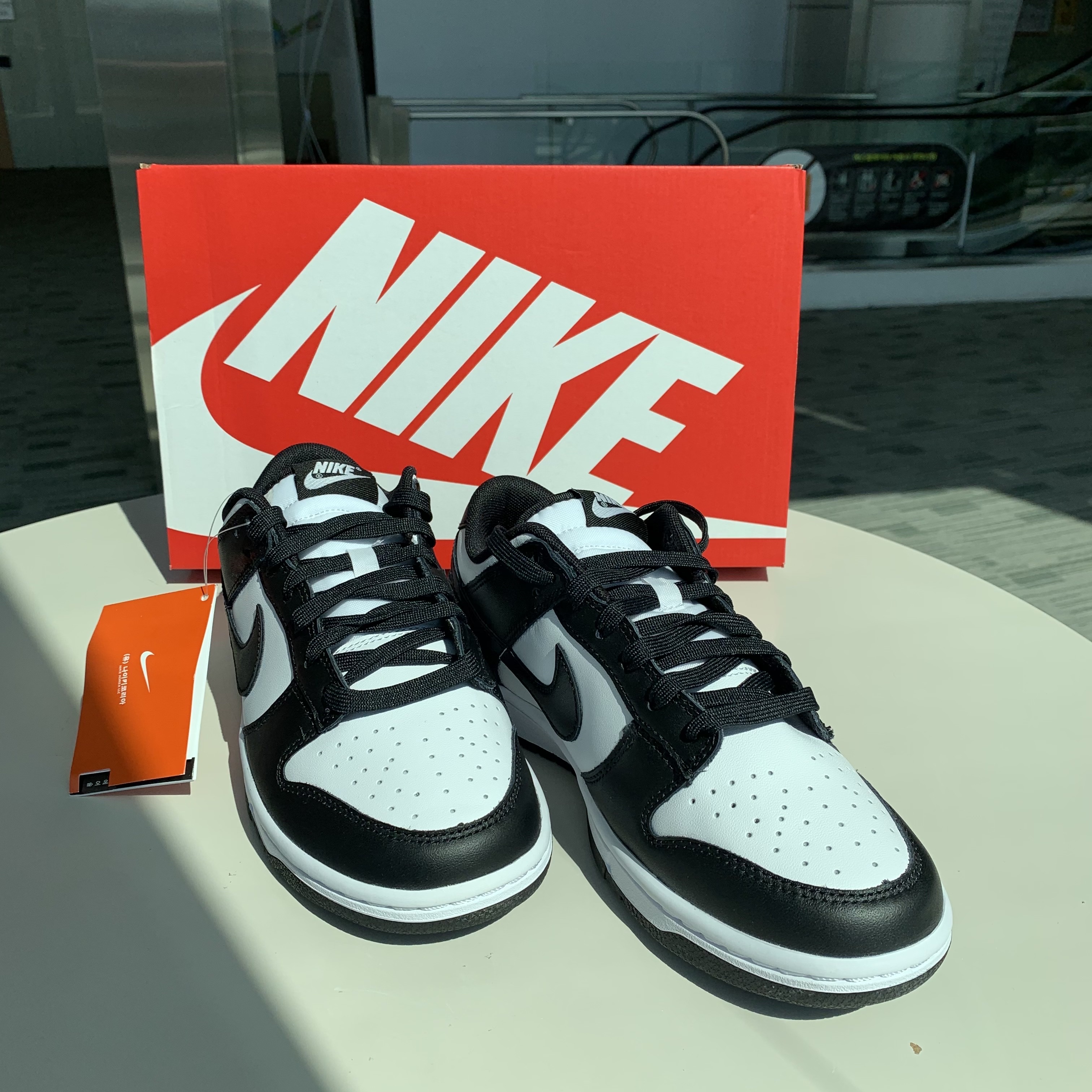 Nike Dunk Low Retro Black 착용 스타일 - 5
