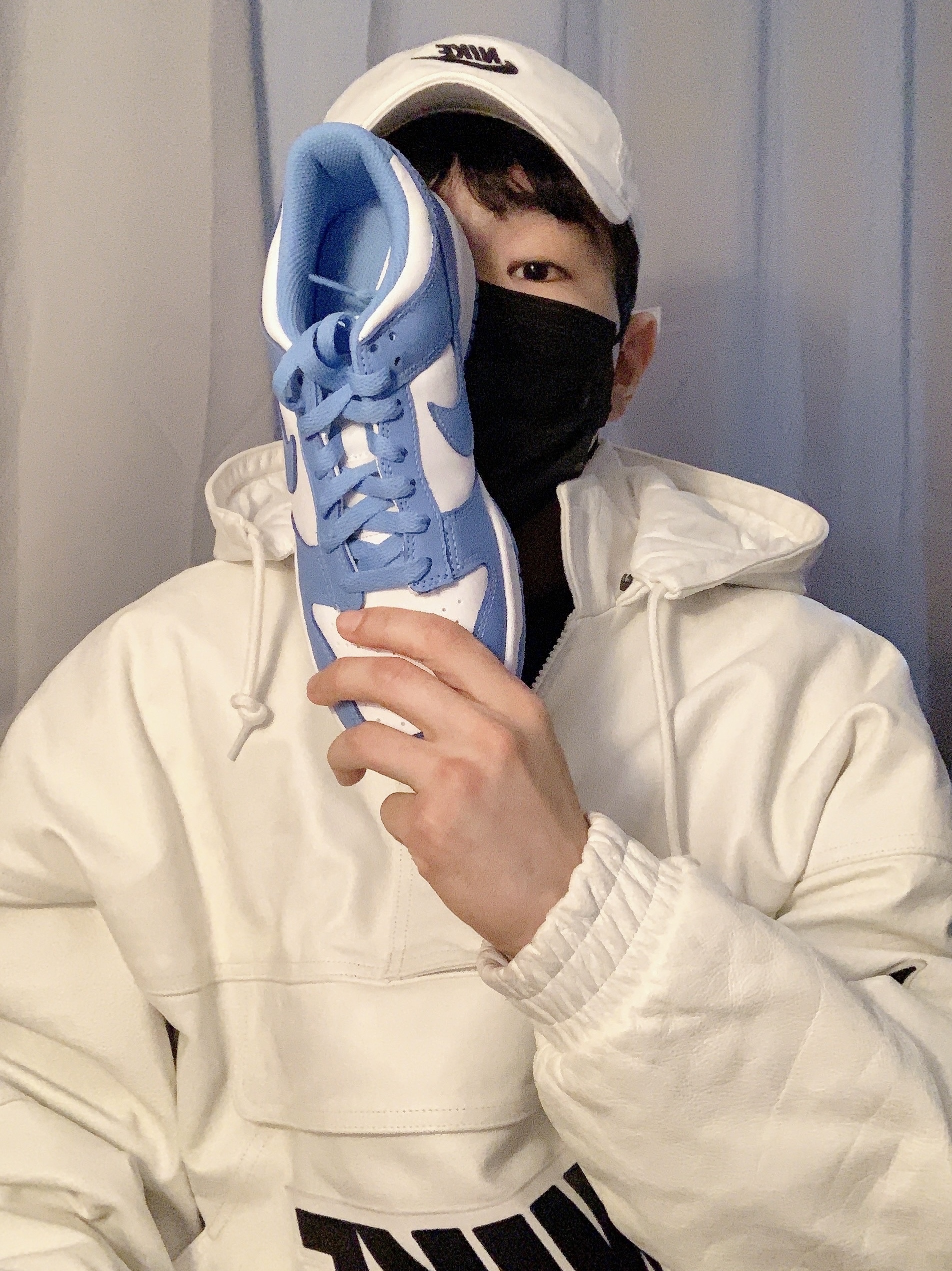 Supreme x Nike Leather Anorak White - 19FW, (GS) Nike Dunk Low University Blue 착용 스타일
