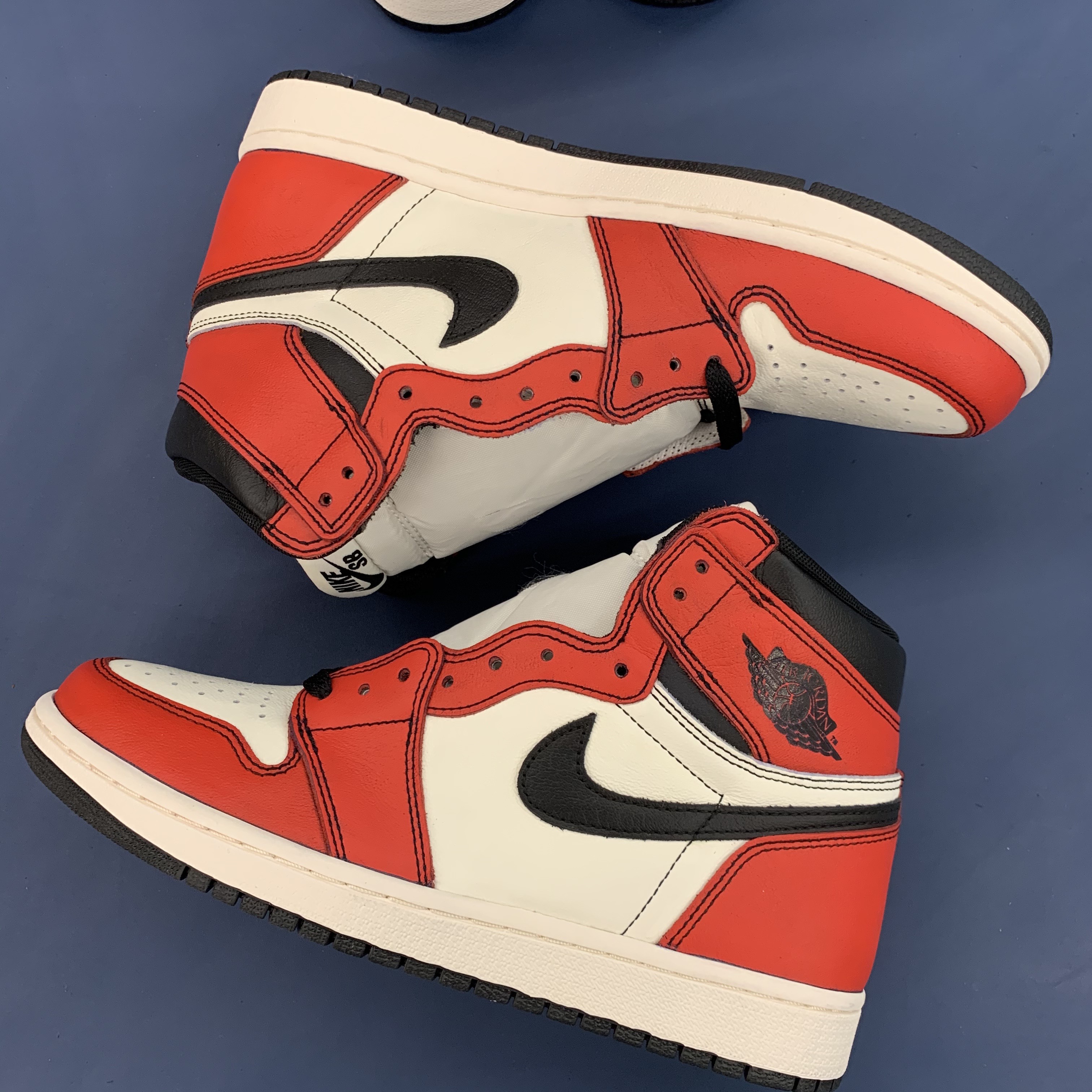 Jordan 1 Retro High OG Defiant SB LA to Chicago 착용 스타일 - 1