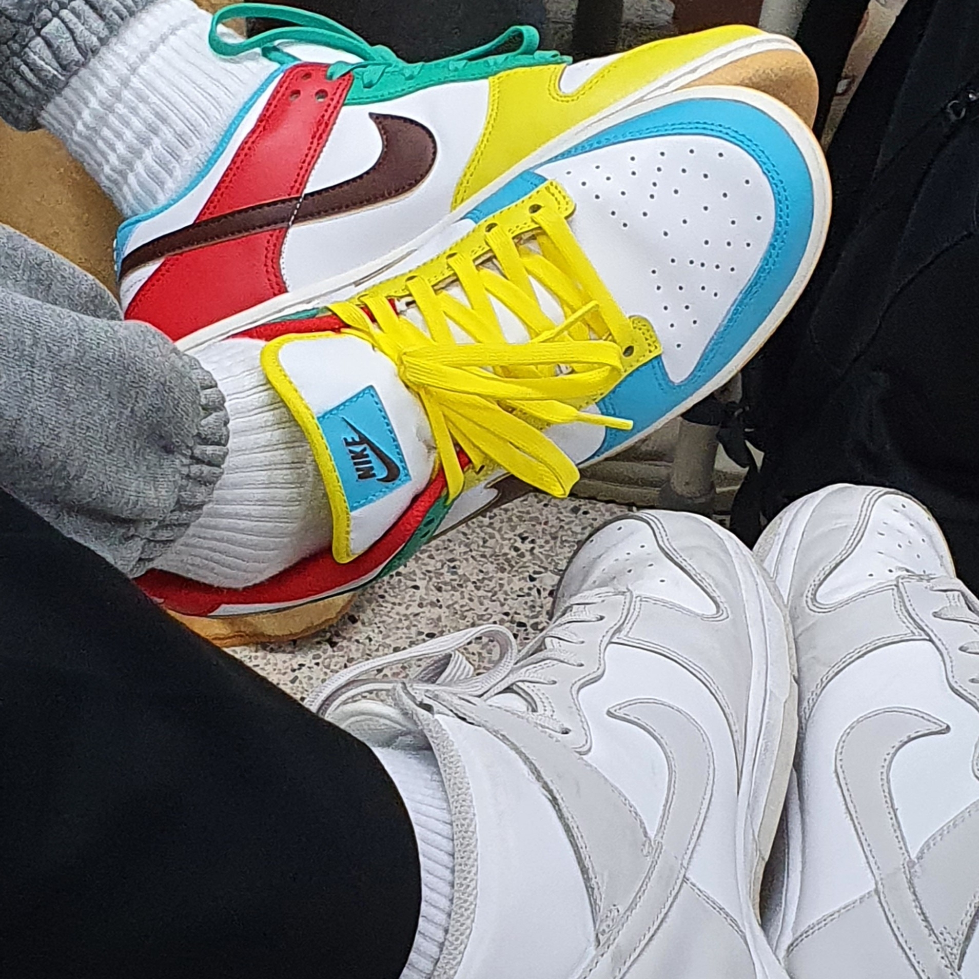 Nike Dunk Low Retro Black, Nike Dunk High Retro Vast Grey 착용 스타일 - 3