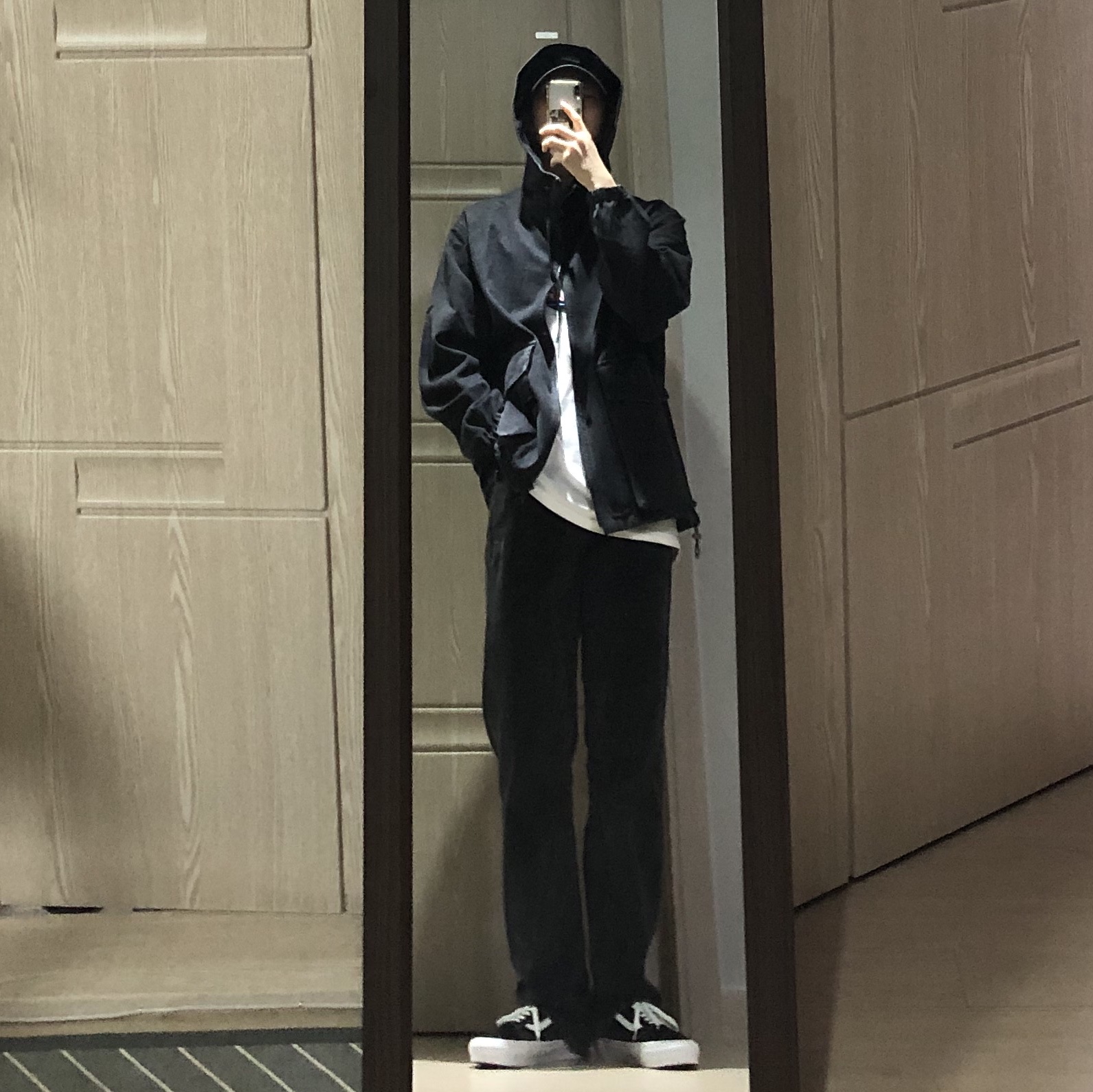 Vans Vault OG Old Skool LX Black 착용 스타일 - 1