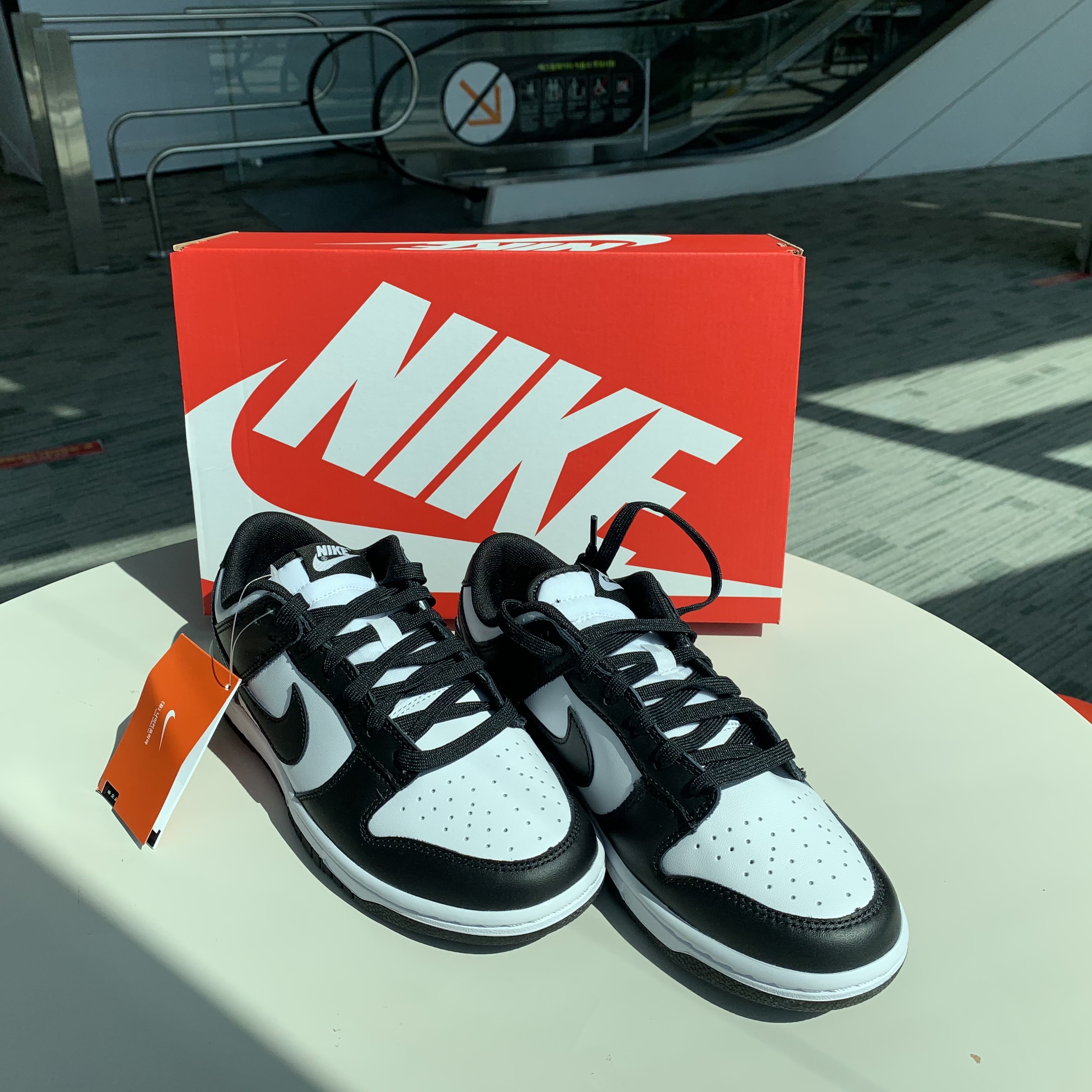 Nike Dunk Low Retro Black 착용 스타일 - 3