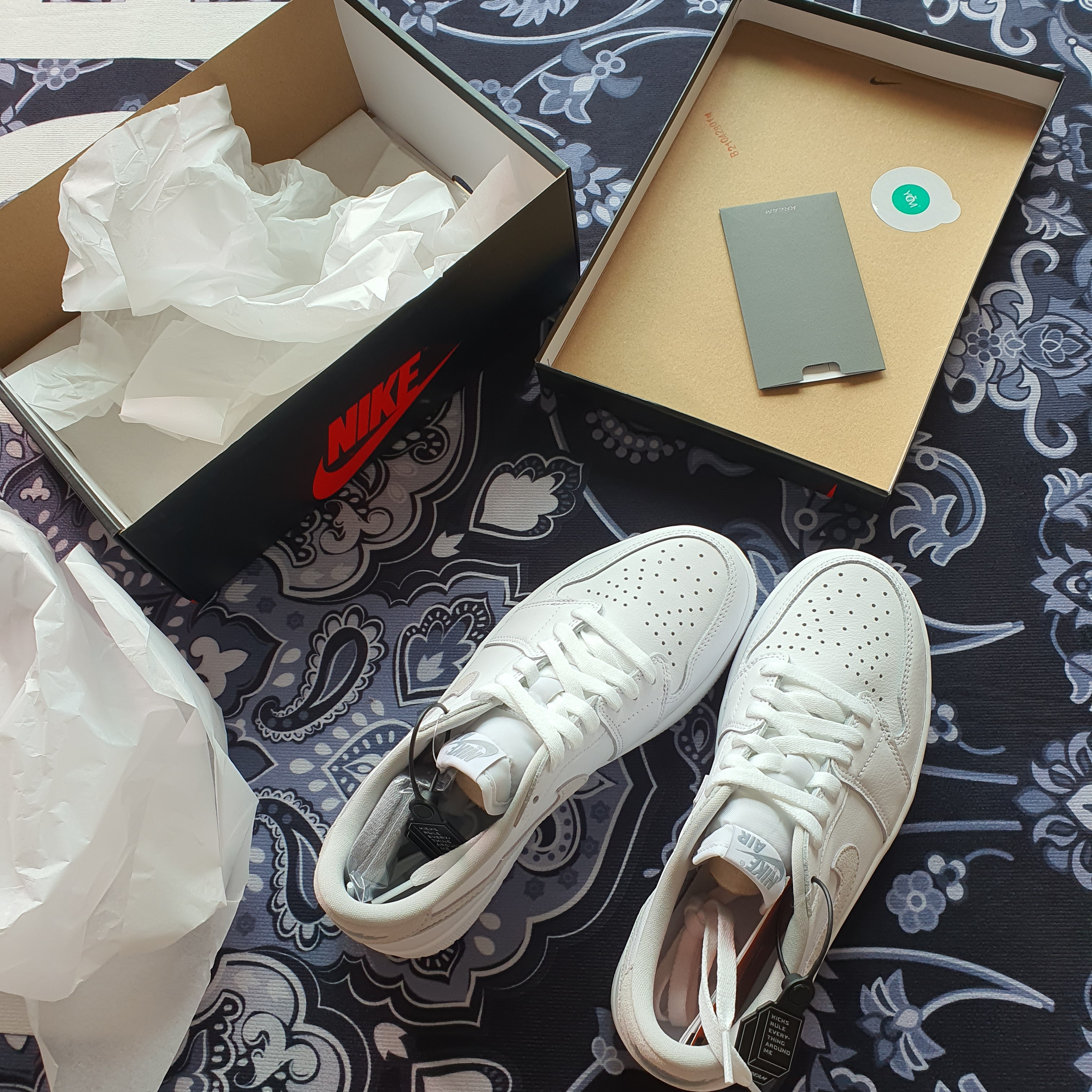 Jordan 1 Low OG Neutral Grey 착용 스타일