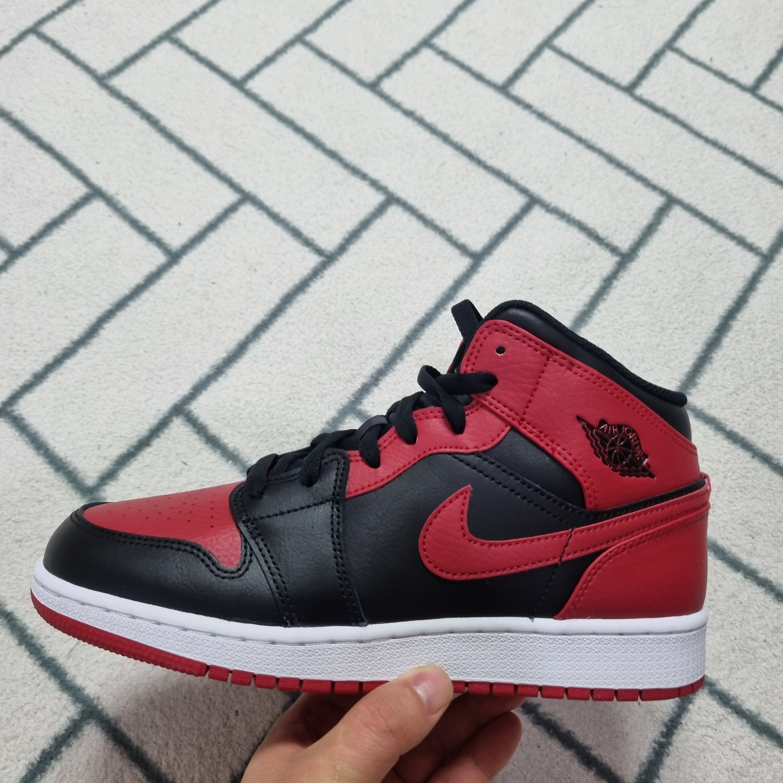 (GS) Jordan 1 Mid Bred Banned 2020 착용 스타일 - 2