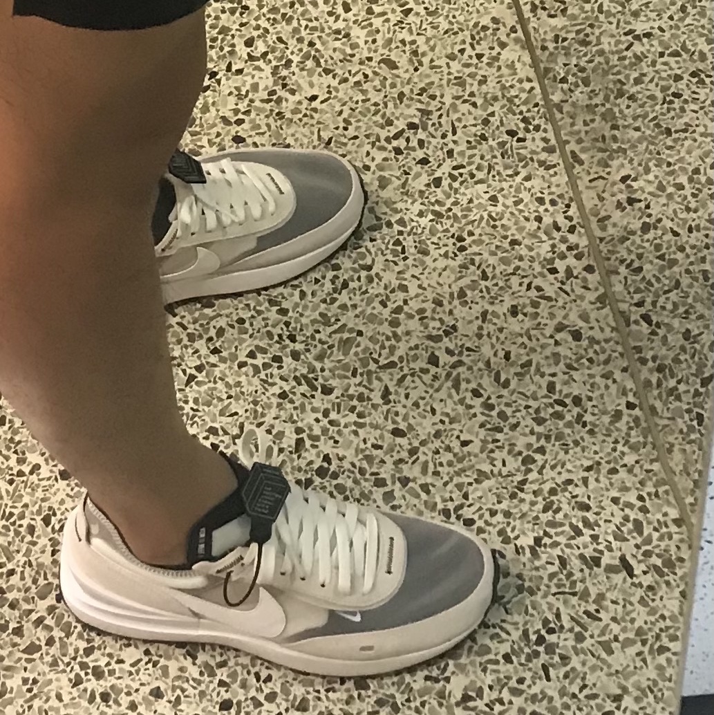 Nike Waffle One Infinite Lilac 착용 스타일