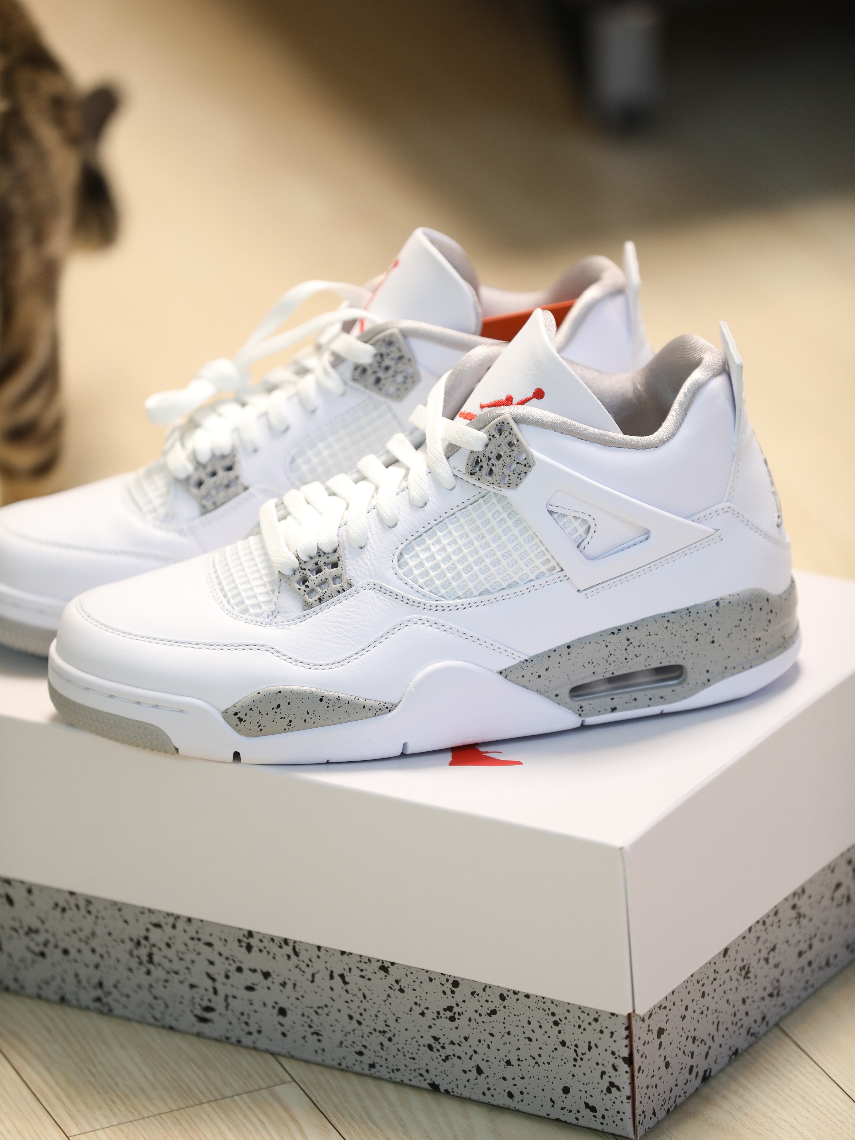 Jordan 4 Retro Tech White 착용 스타일 - 3