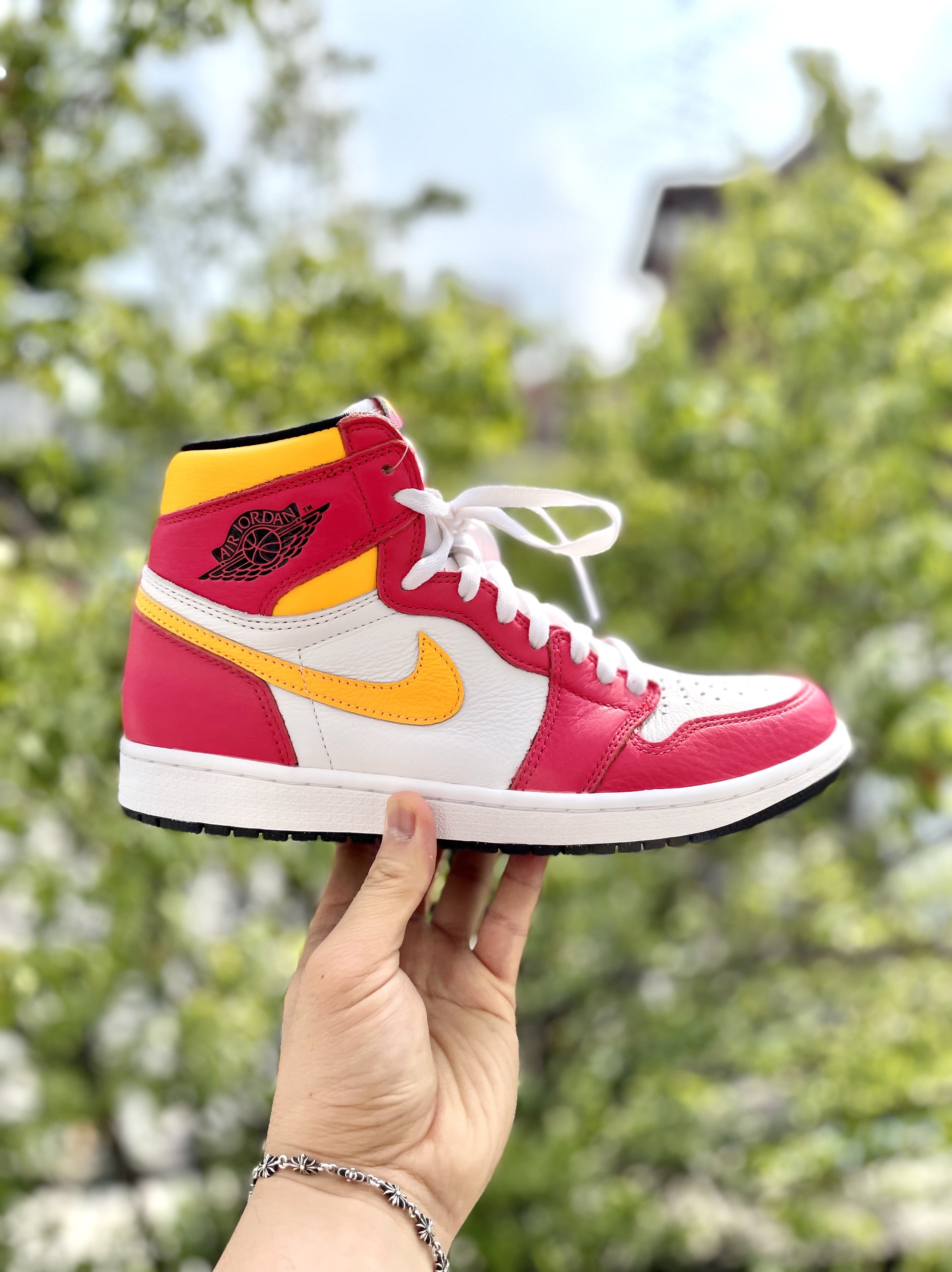 Jordan 1 Retro High OG Light Fusion Red 착용 스타일