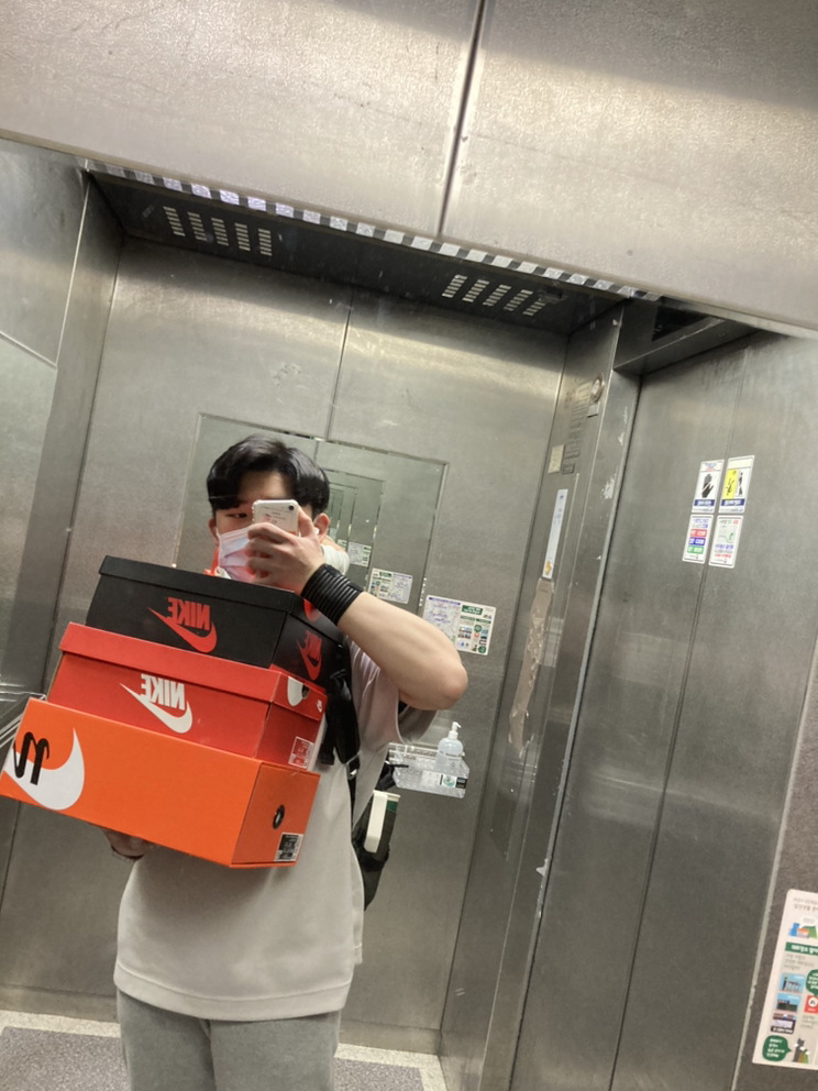 KREAM 프로필 이미지