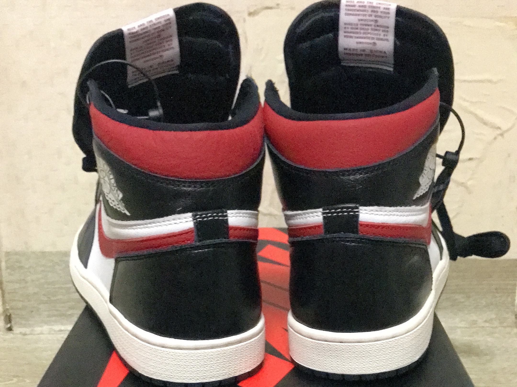 Jordan 1 Retro High OG Gym Red 착용 스타일 - 2