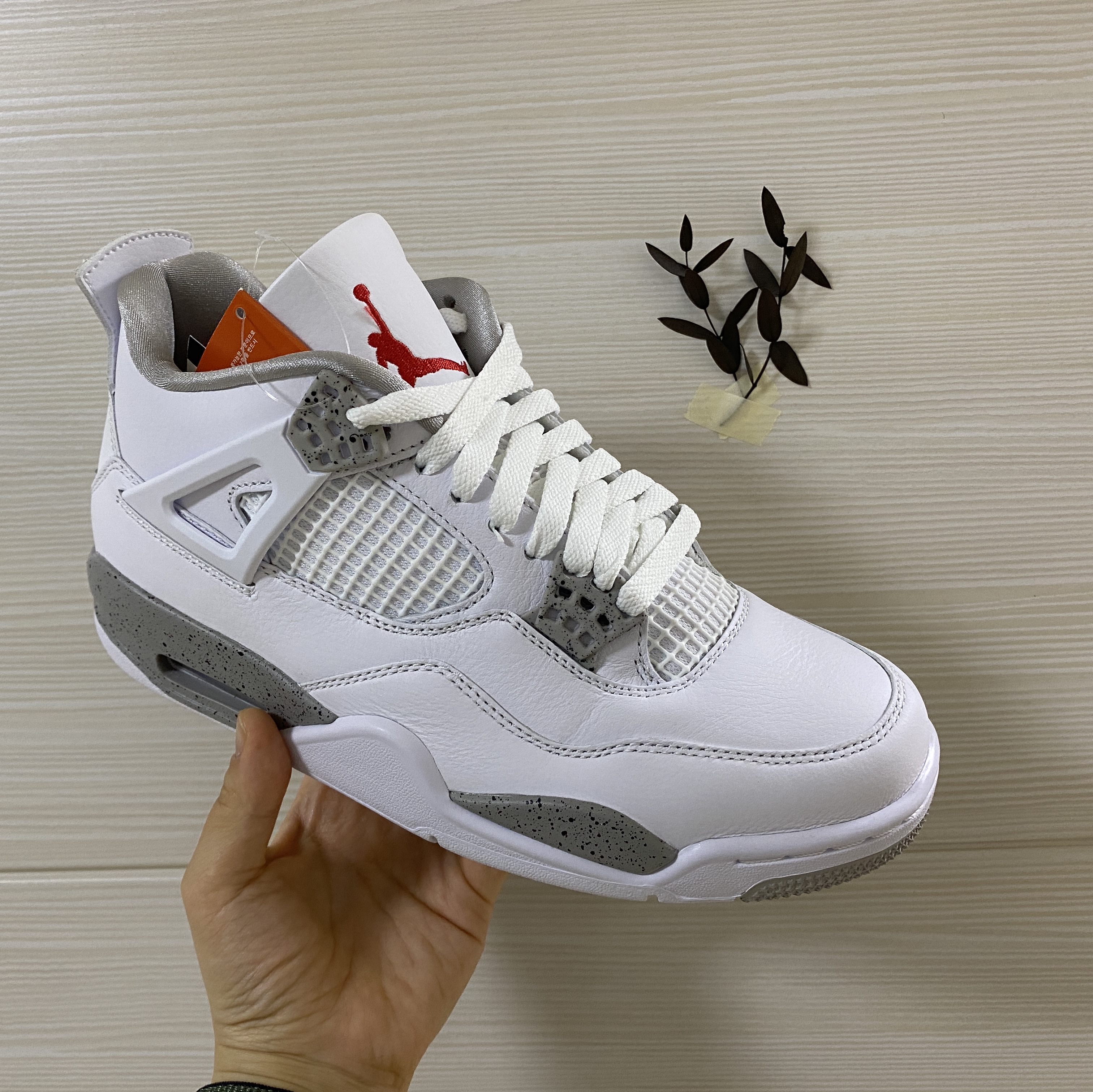 Jordan 4 Retro Tech White 착용 스타일 - 2