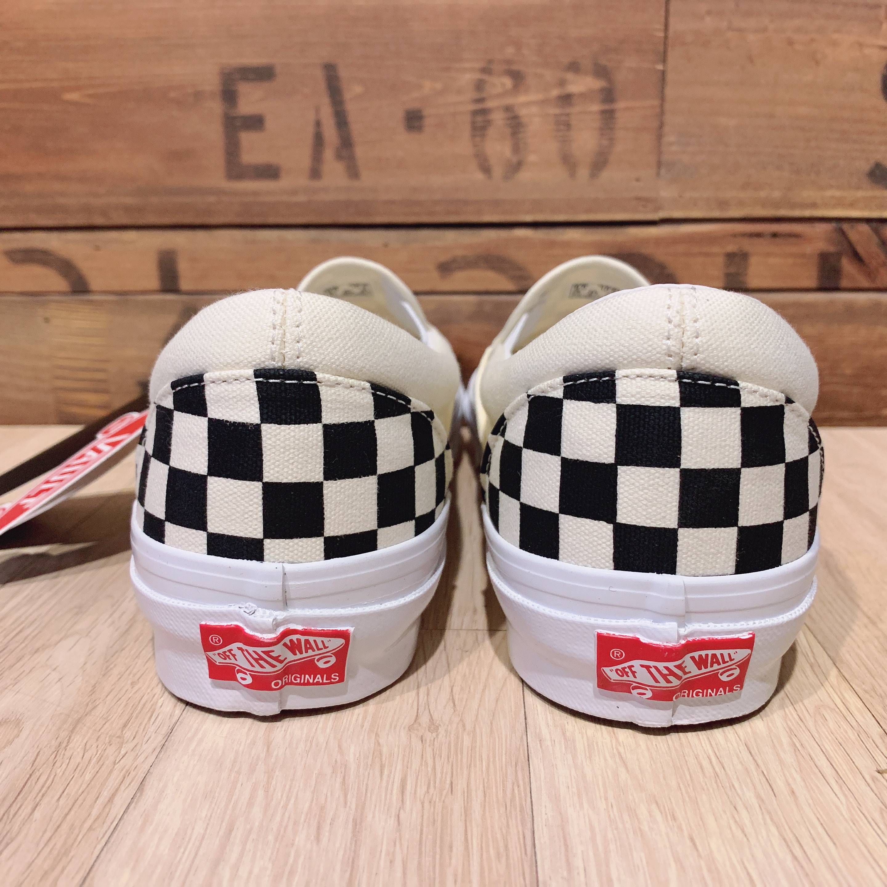 Vans Vault OG Classic Slip-On Checkerboard 착용 스타일 - 3