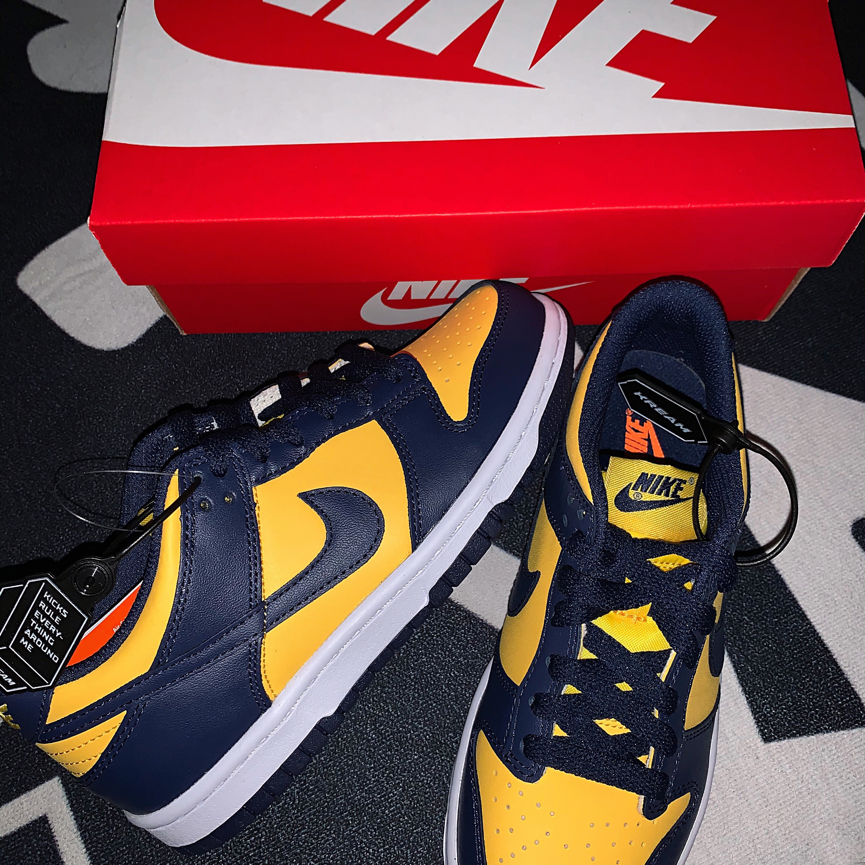 (GS) Nike Dunk Low Varsity Maize, Nike Dunk Low Retro Varsity Maize 착용 스타일
