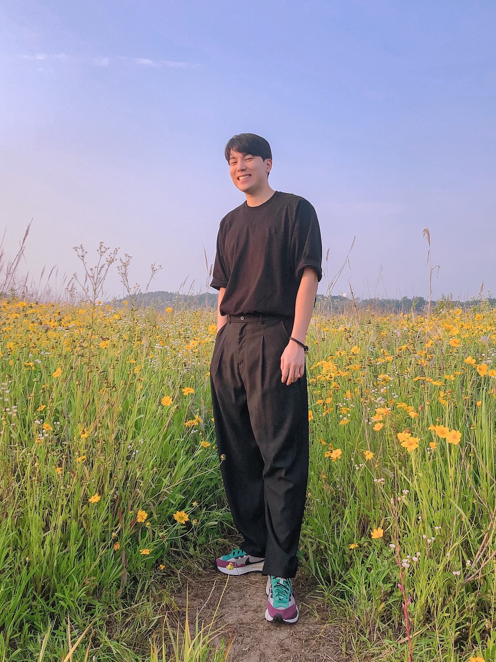 Nike x Sacai VaporWaffle String & Black Villain Red 착용 스타일