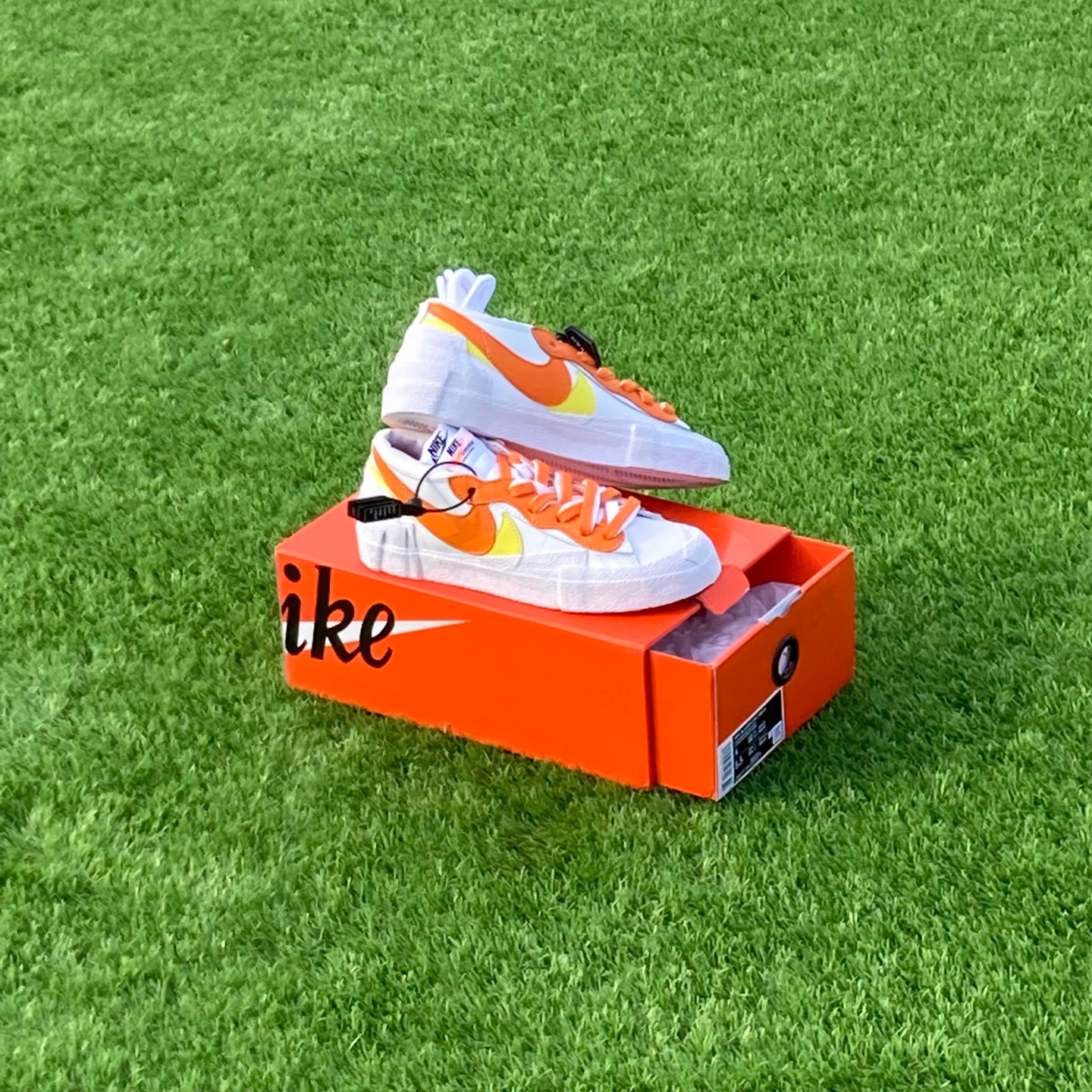 Nike x Sacai Blazer Low Magma Orange 착용 스타일