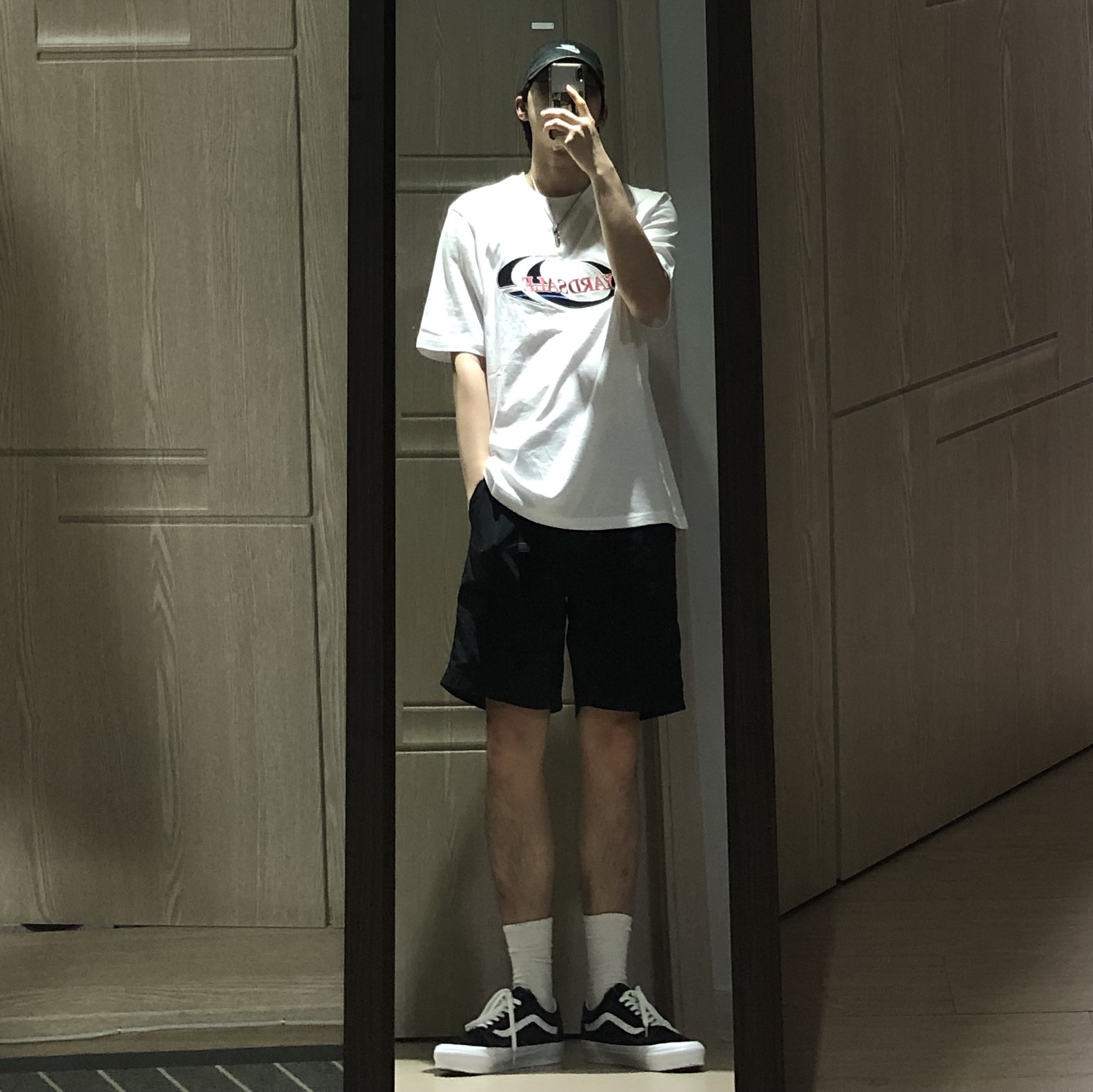Vans Vault OG Old Skool LX Black 착용 스타일