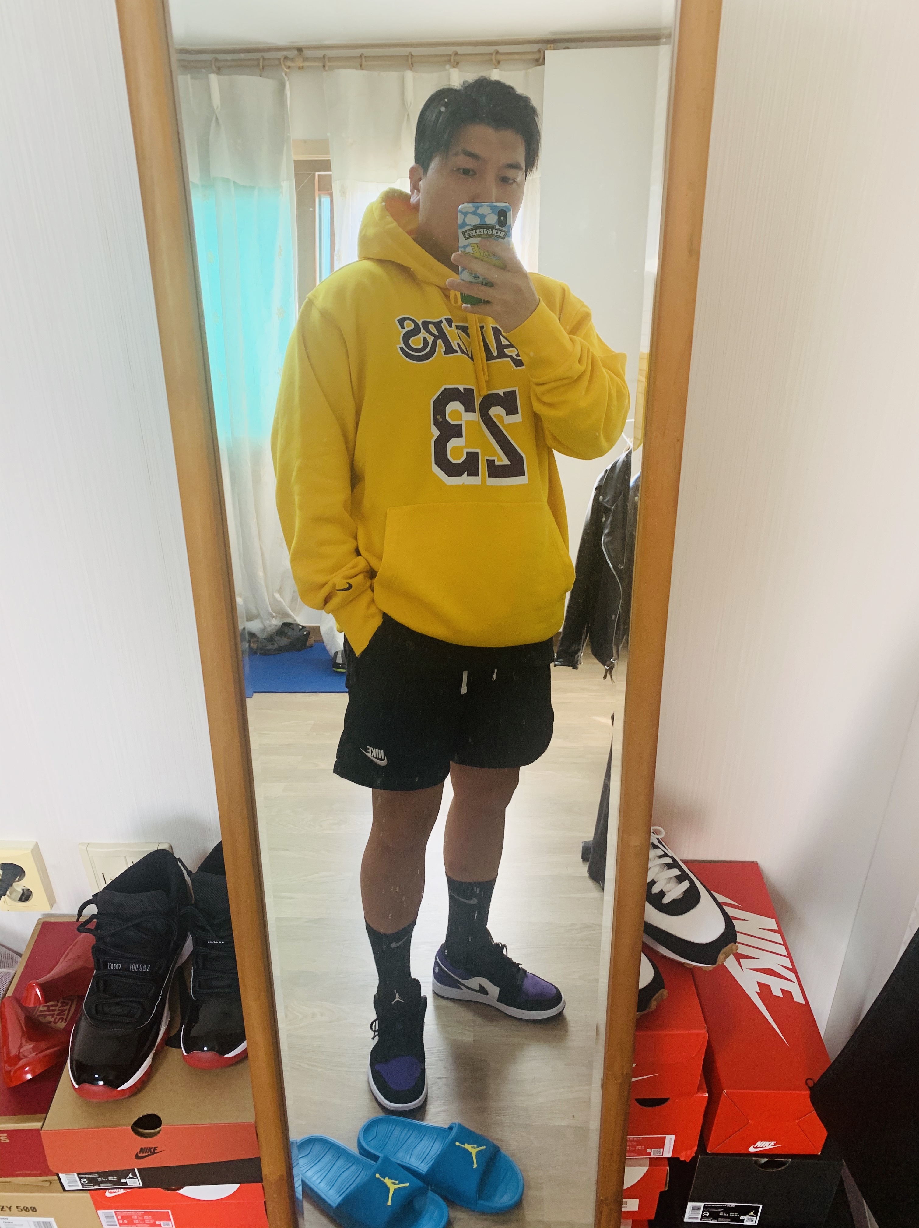 Jordan 1 Low Court Purple, Jordan 11 Retro Bred 2019 착용 스타일 - 1