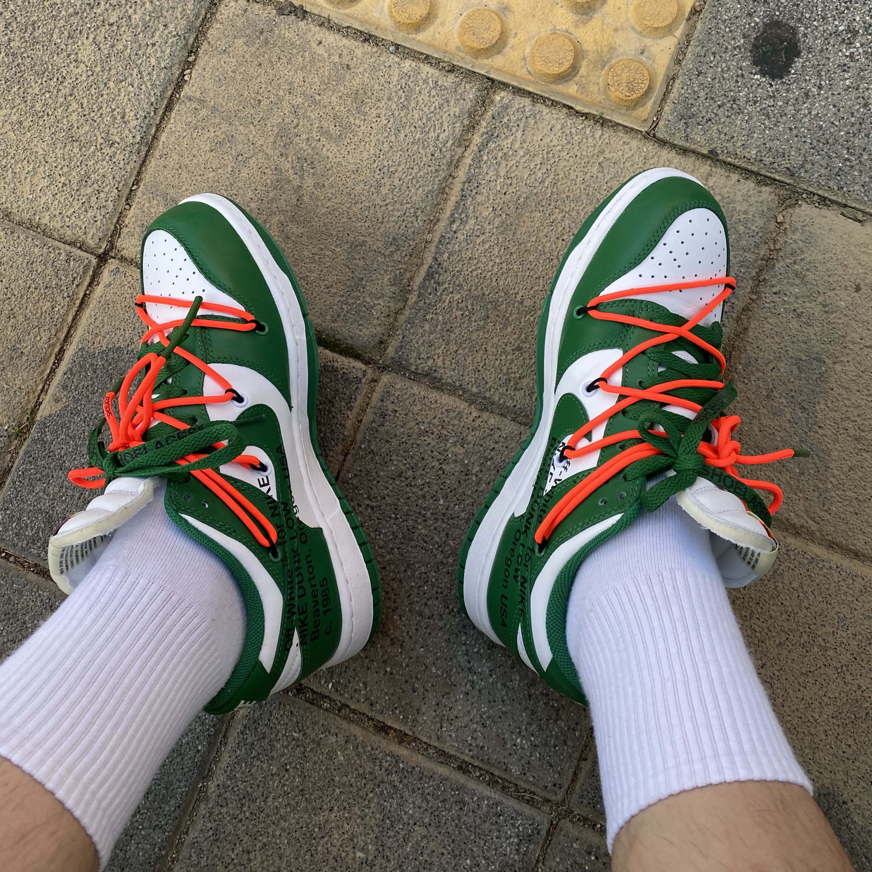 Nike x Off-White Dunk Low Pine Green 착용 스타일