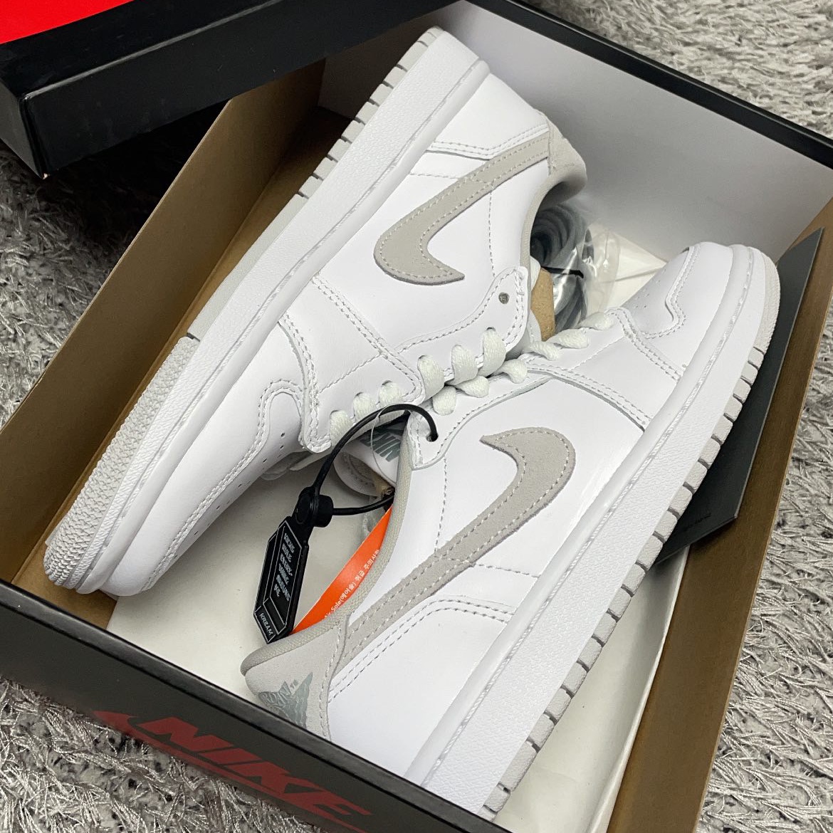 Jordan 1 Low OG Neutral Grey, (W) Jordan 1 Low OG Neutral Grey 착용 스타일