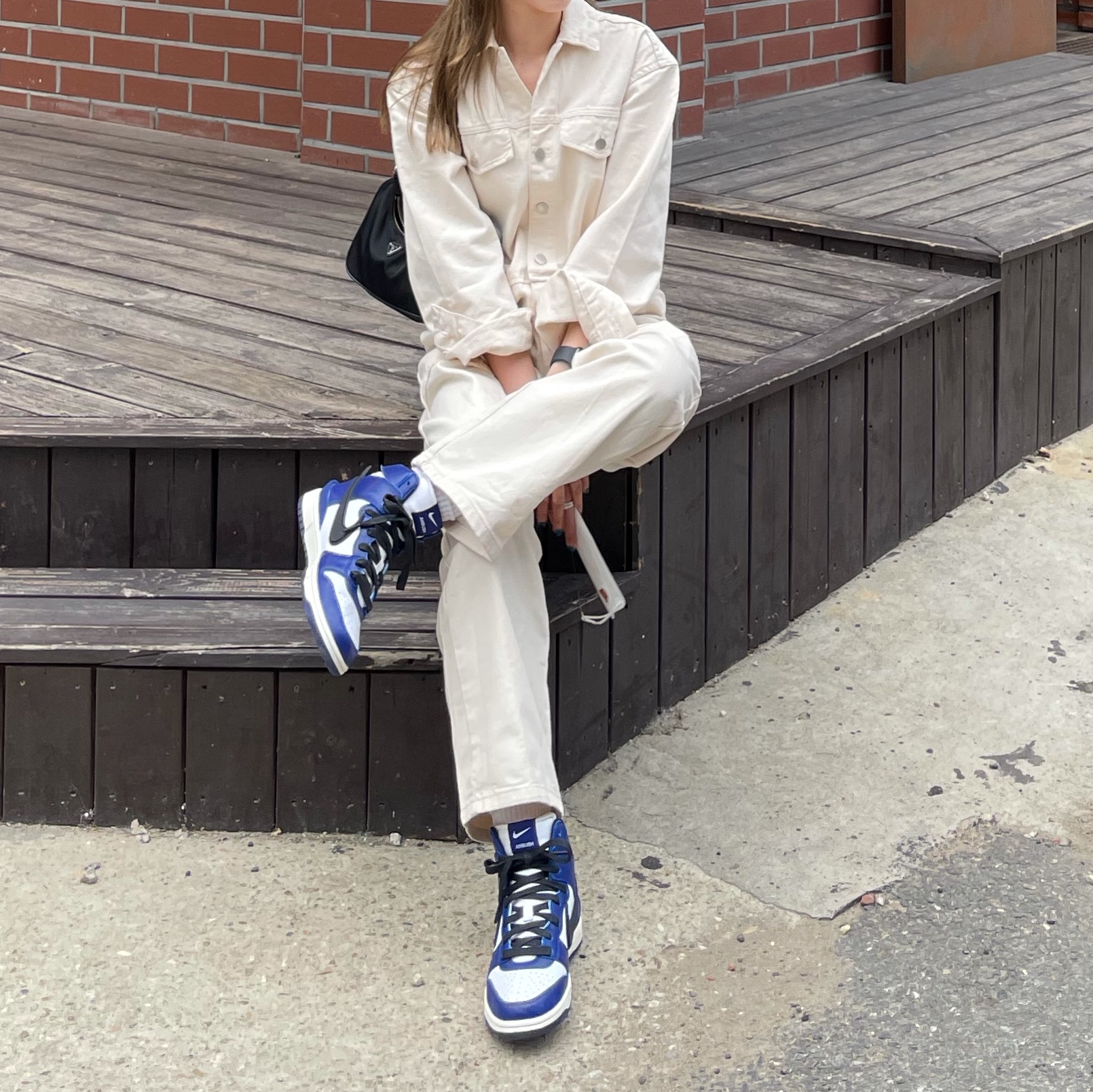 Nike x Ambush Dunk High Deep Royal Blue 착용 스타일 - 3