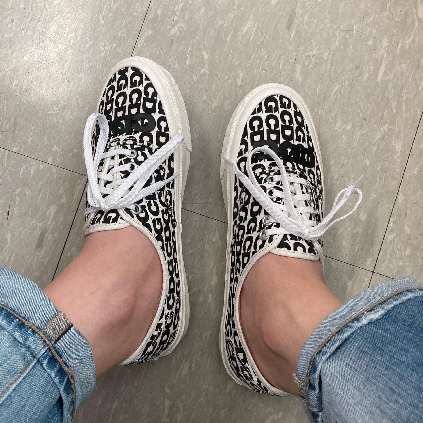 Vans Vault x CDG OG Authentic LX White Black 착용 스타일