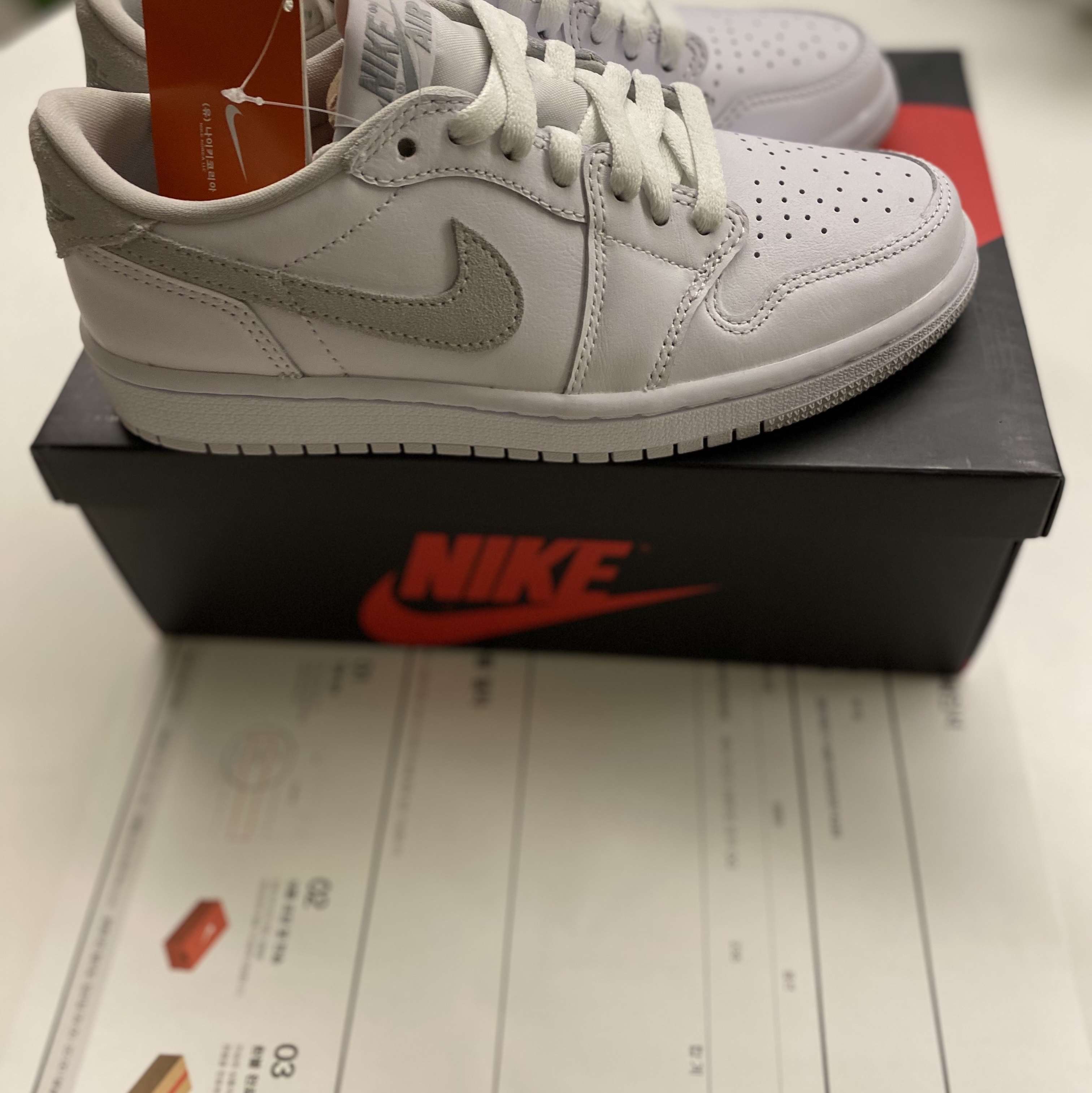 (W) Jordan 1 Low OG Neutral Grey 착용 스타일 - 5