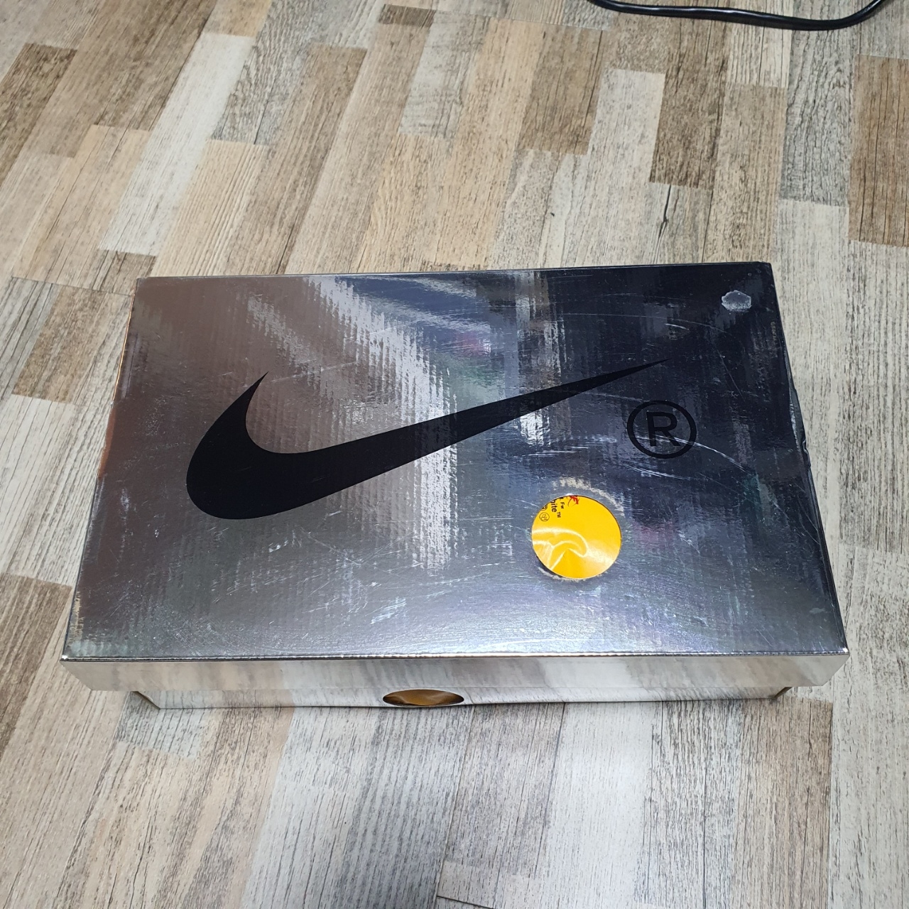 Nike x Off-White Air Rubber Dunk University Gold 착용 스타일 - 3