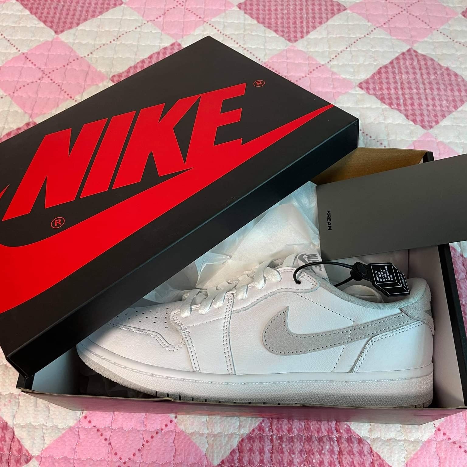 Jordan 1 Low OG Neutral Grey 착용 스타일