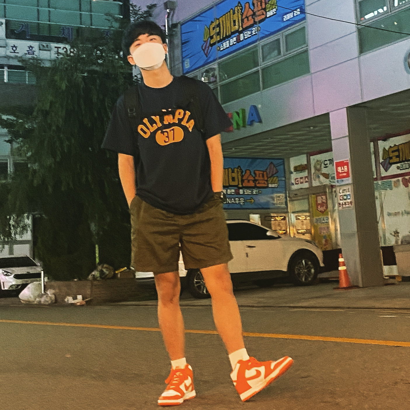 Nike Dunk High Retro Orange Blaze 착용 스타일