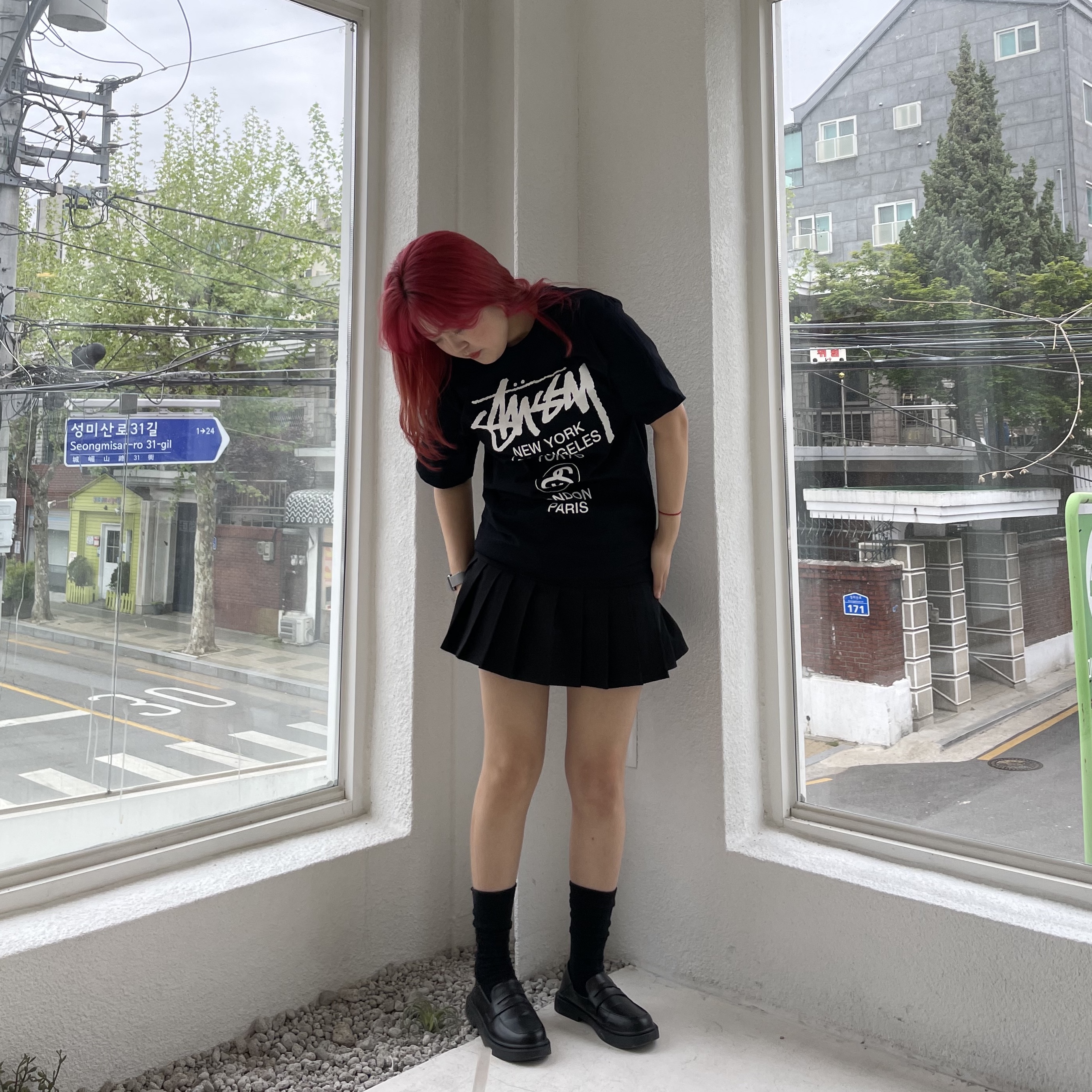 Stussy DSM World Tour T-Shirt Black 착용 스타일