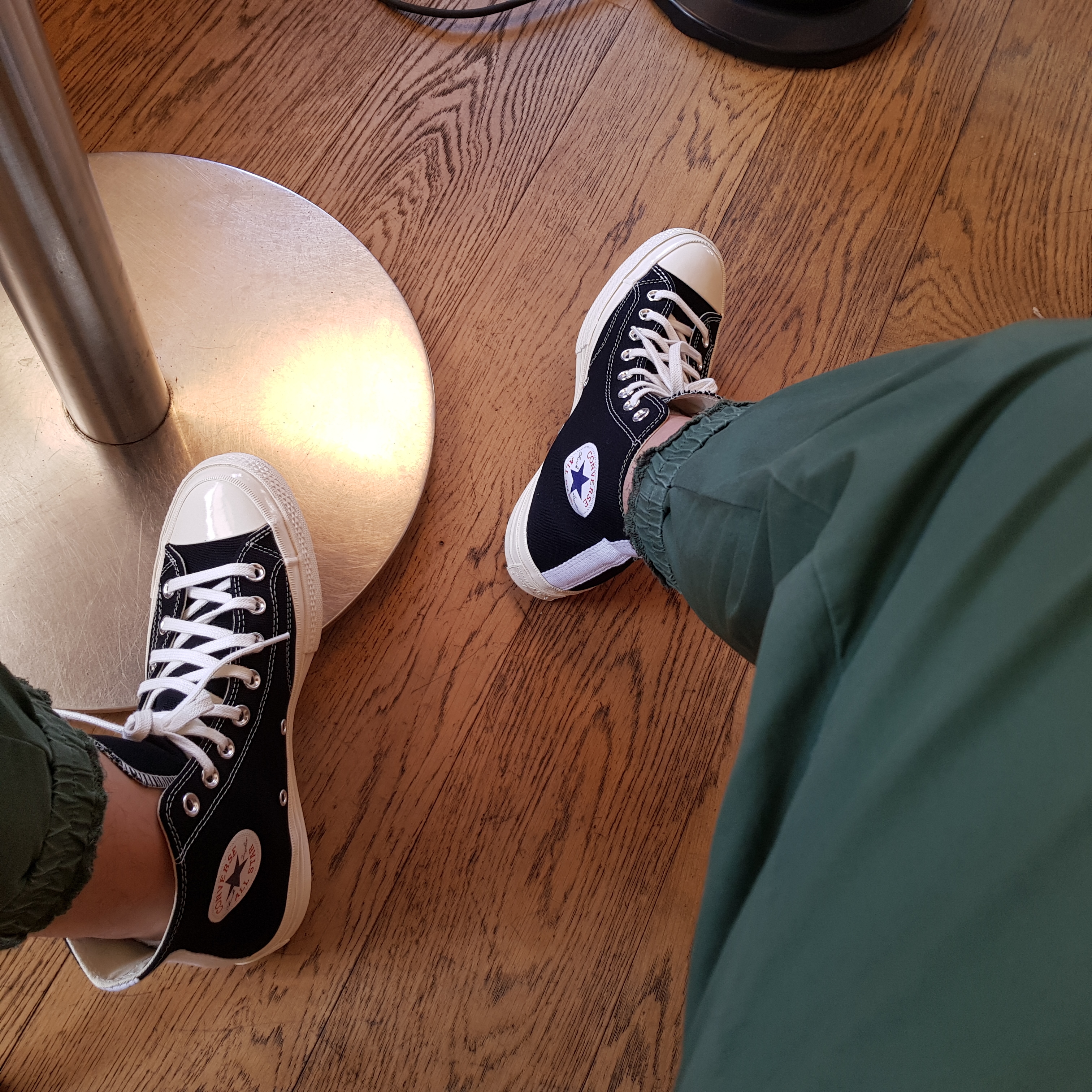 Converse x Play Comme des Garcons Chuck 70 Hi Black 착용 스타일 - 1