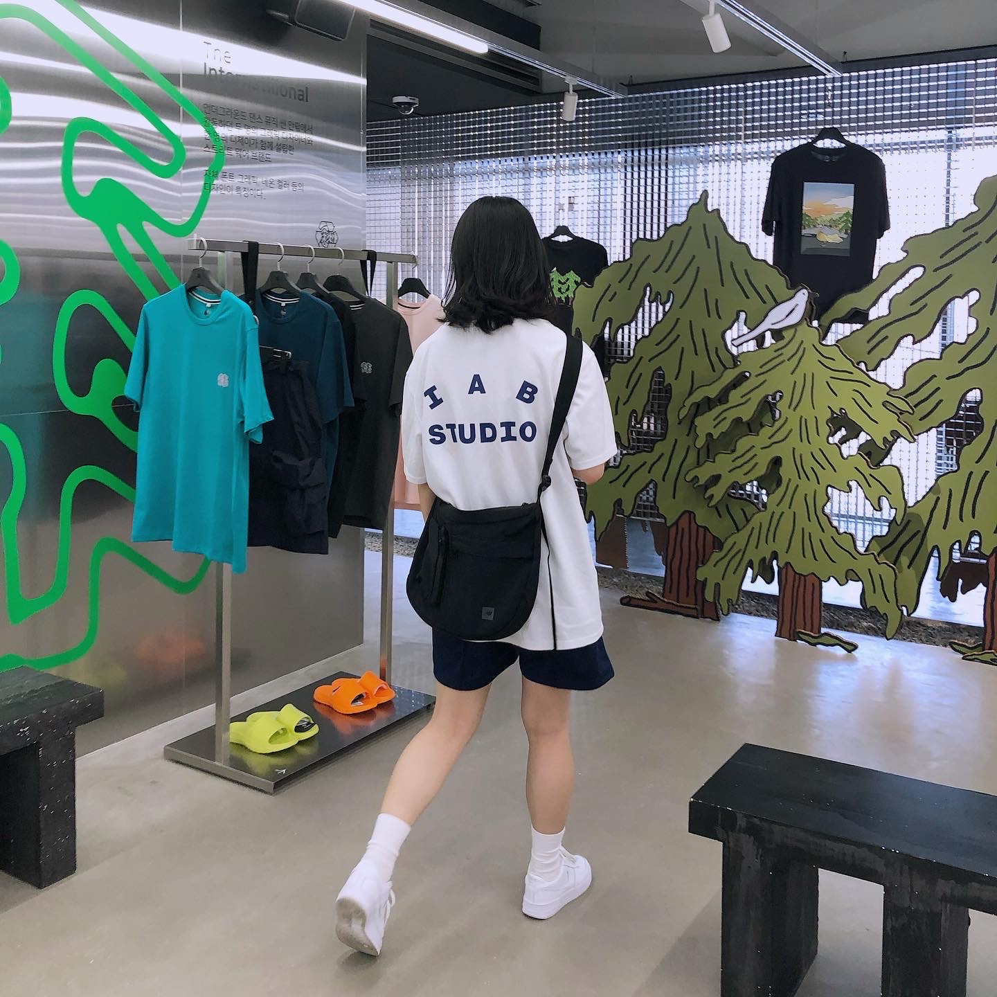 IAB Studio Track Shorts Navy - 21SS, Nike Air Force 1 '07 Low White 착용 스타일 - 2