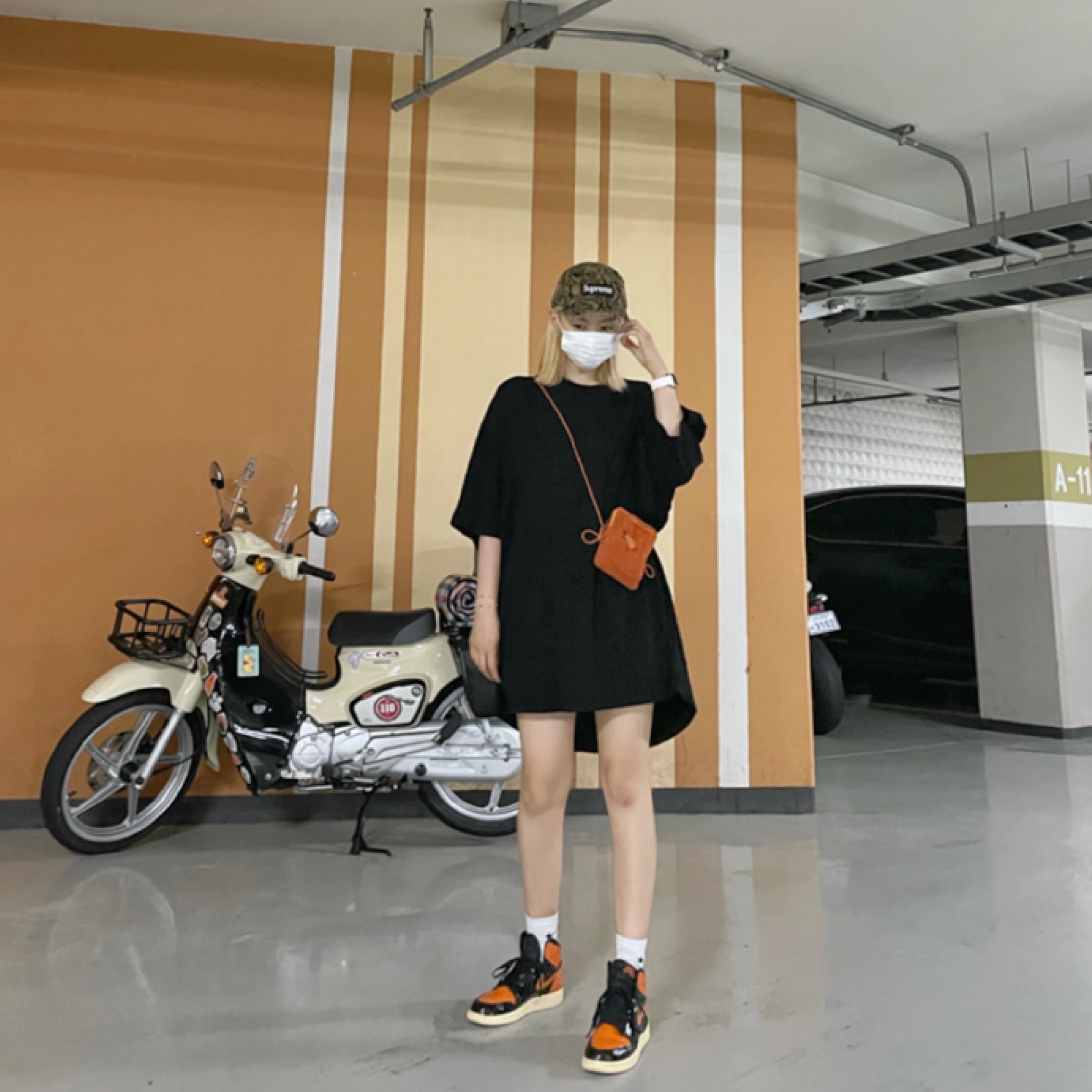 Jordan 1 Retro High Shattered Backboard 3.0, (GS) Jordan 1 Retro High OG Shattered Backboard 3.0 착용 스타일
