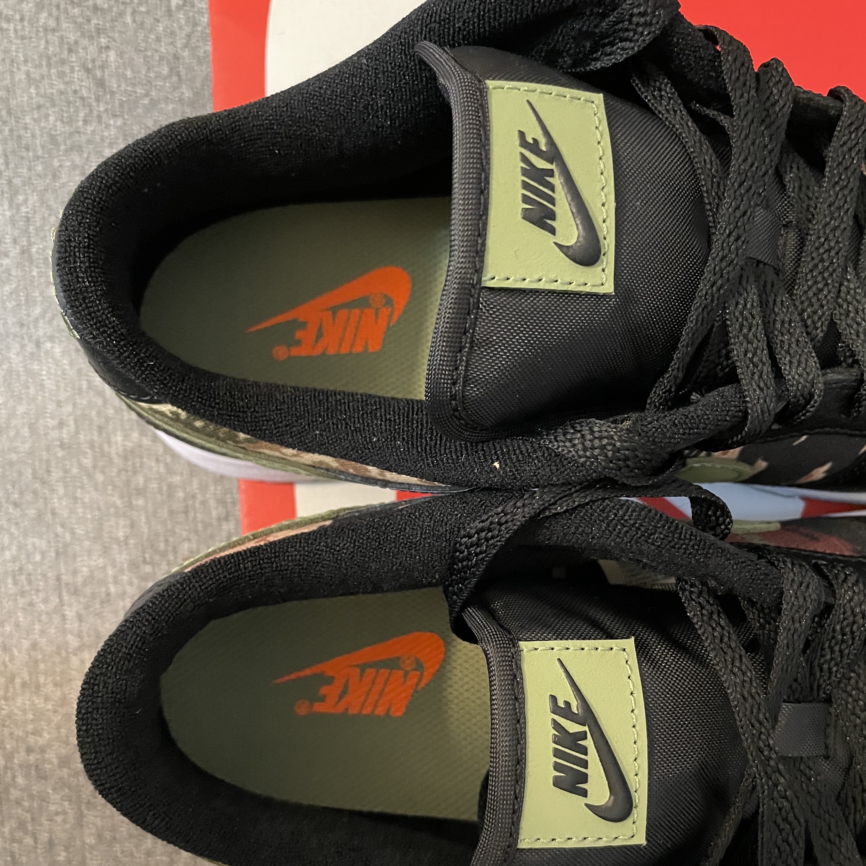 Nike Dunk Low SE Black Multi Camo 착용 스타일 - 4