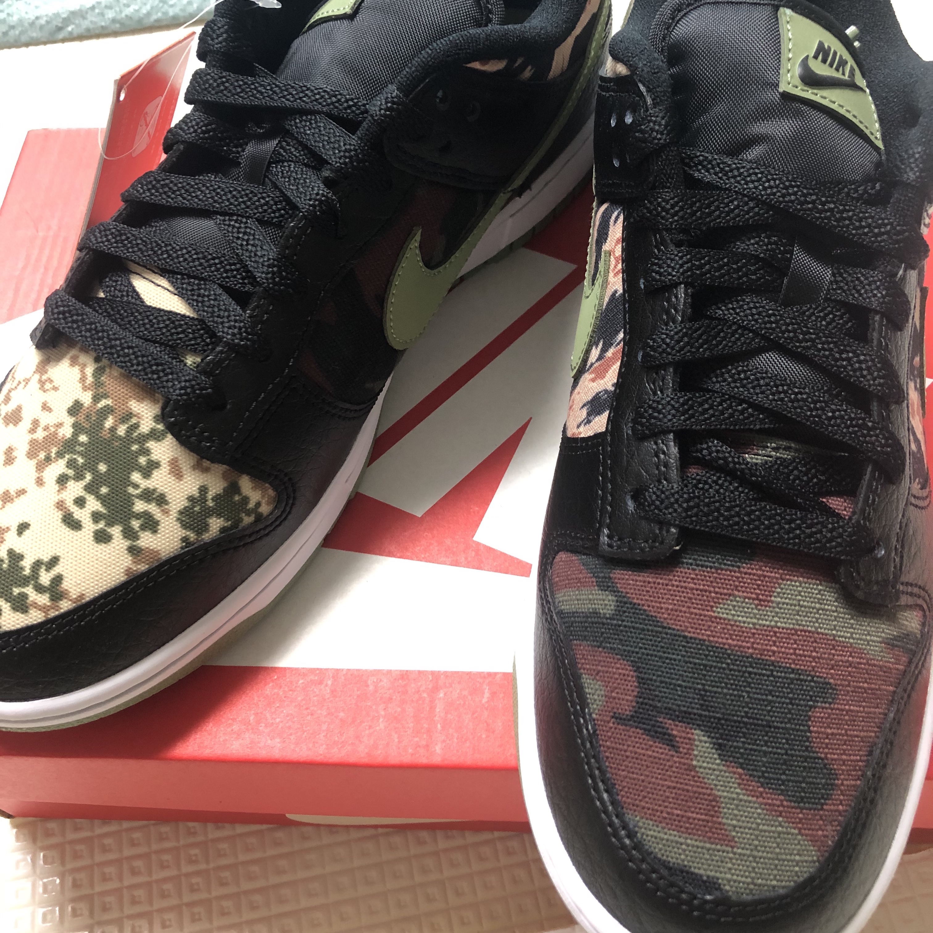 Nike Dunk Low SE Black Multi Camo 착용 스타일 - 2