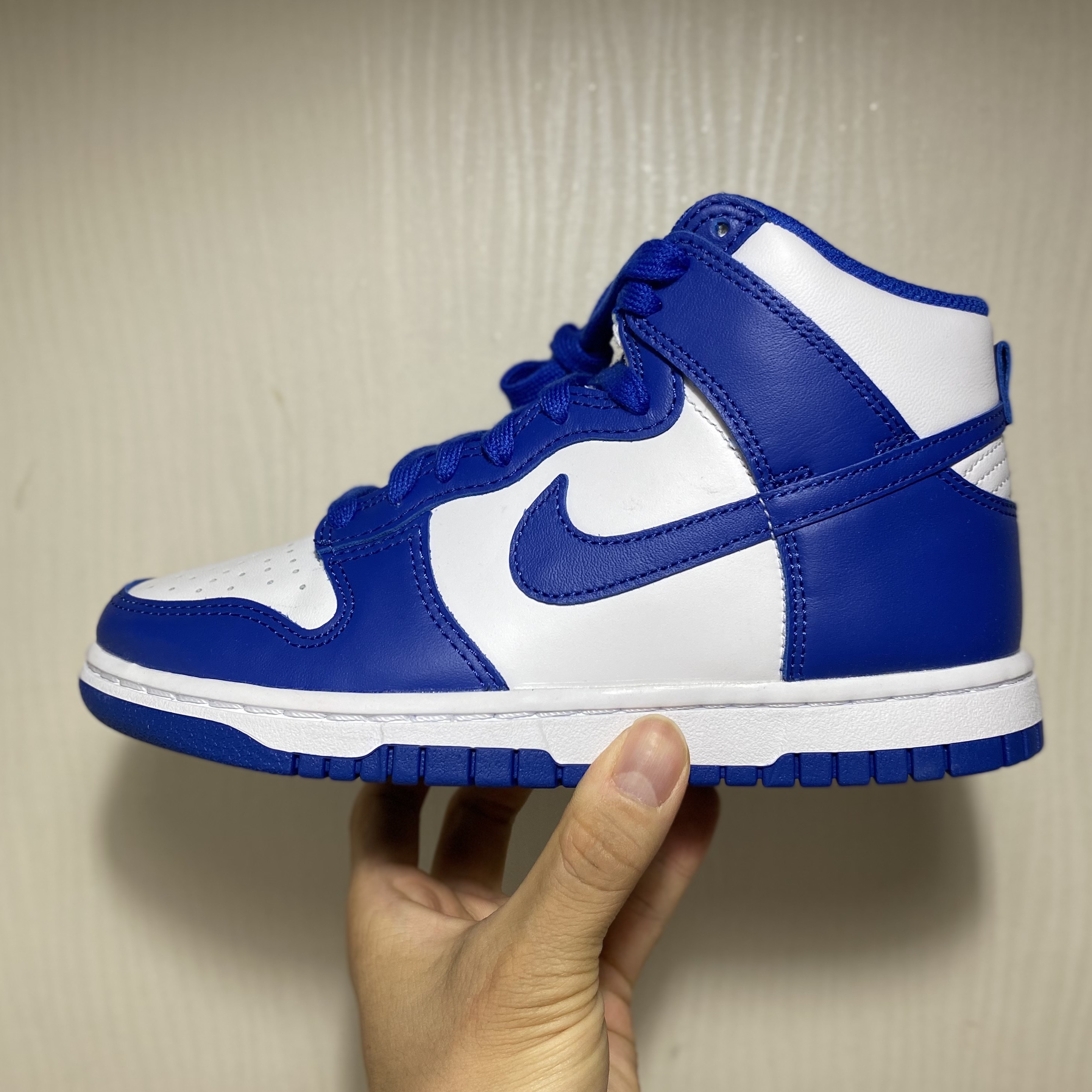 Nike Dunk High Retro Game Royal 착용 스타일 - 3