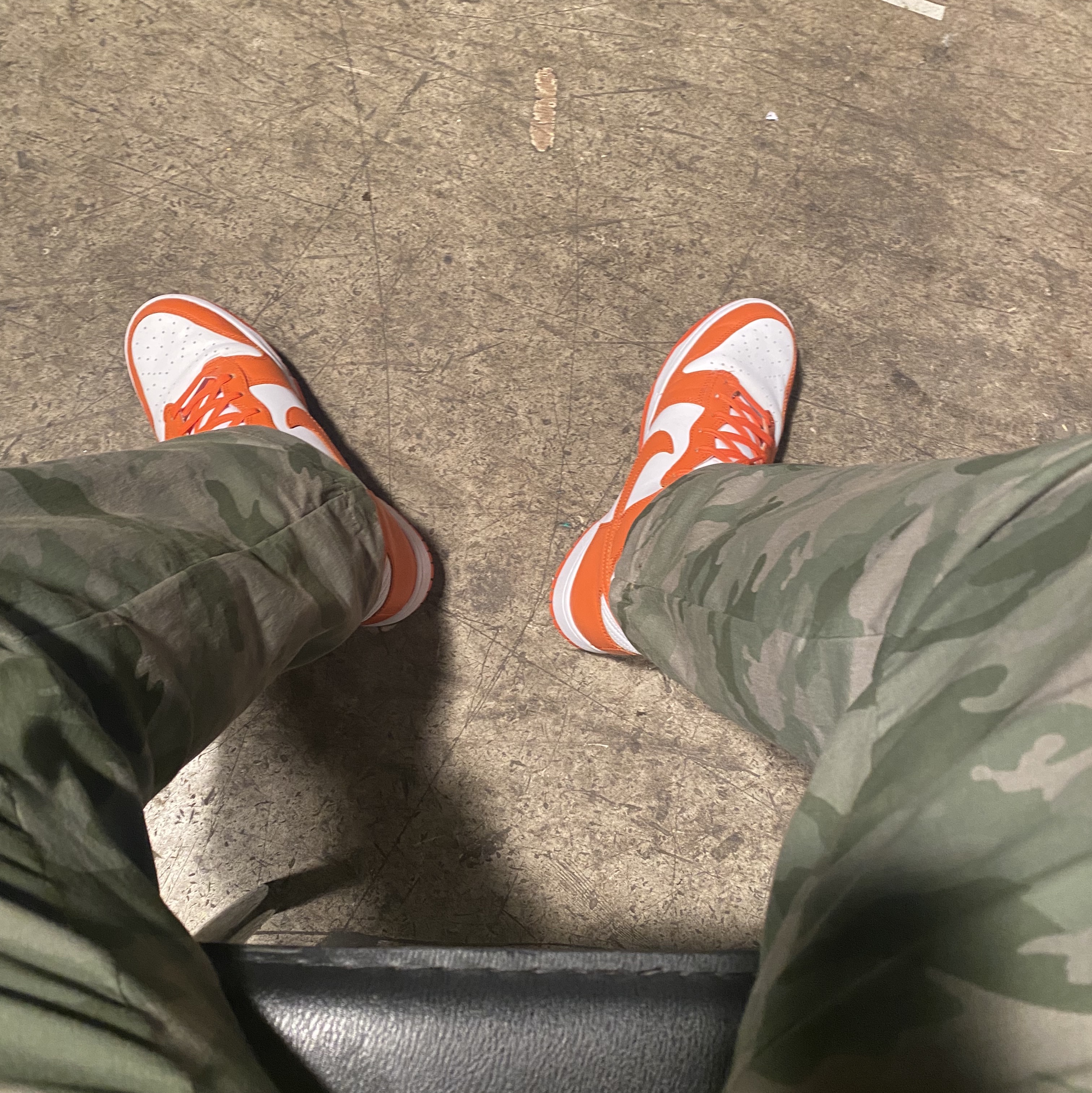 Nike Dunk High Retro Orange Blaze 착용 스타일
