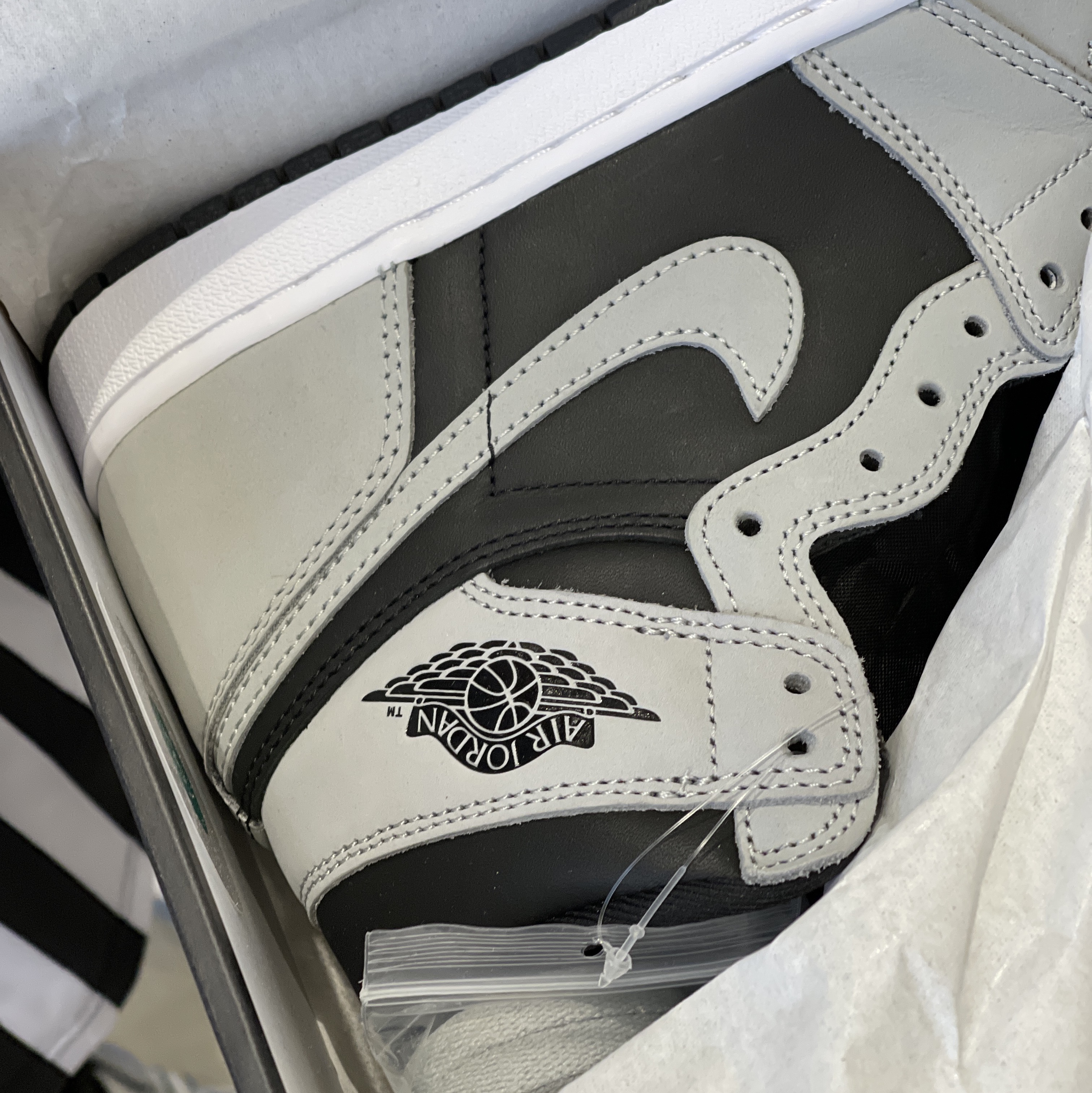 Jordan 1 Retro High OG Shadow 2.0 착용 스타일